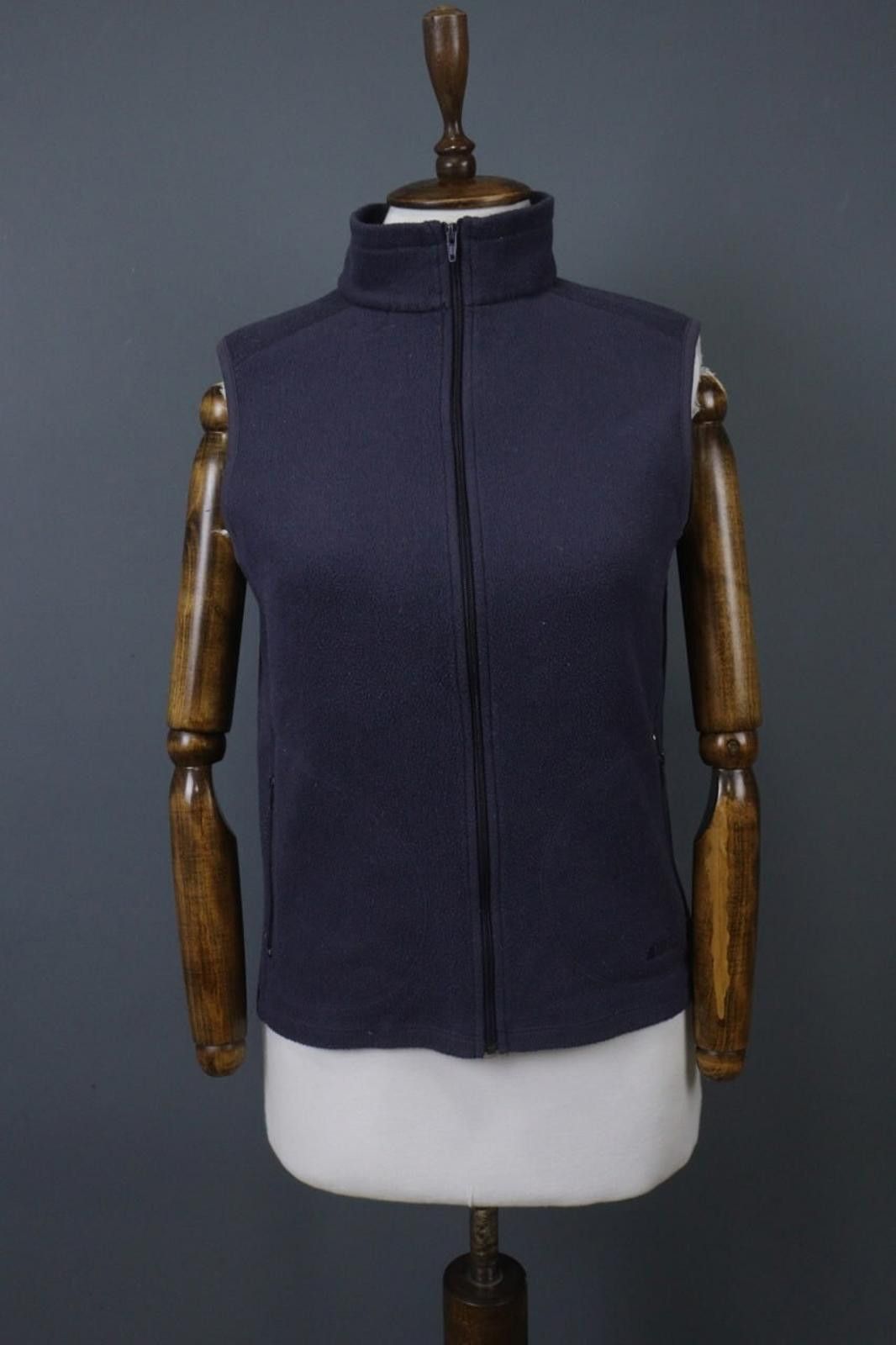 Mountain Equipment Company Mountain Equipment Navy Mock Neck Stretch Fleece Vest Size M Size US M / EU 48-50 / 2 - 1 Thumbnail