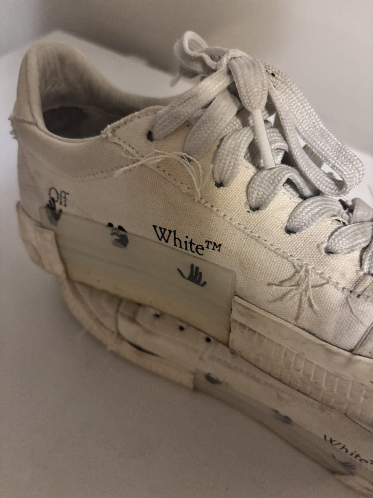 Off-White Off-White Vulcanized Sneakers Size US 6.5 / EU 39-40 - 7 Thumbnail