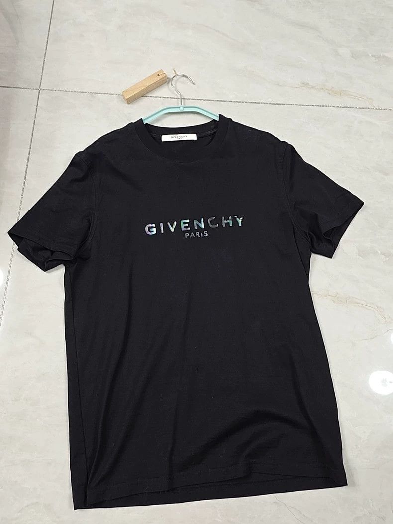 Givenchy Givenchy Laser letter short sleeve T-shirt Size US M / EU 48-50 / 2 - 6 Thumbnail