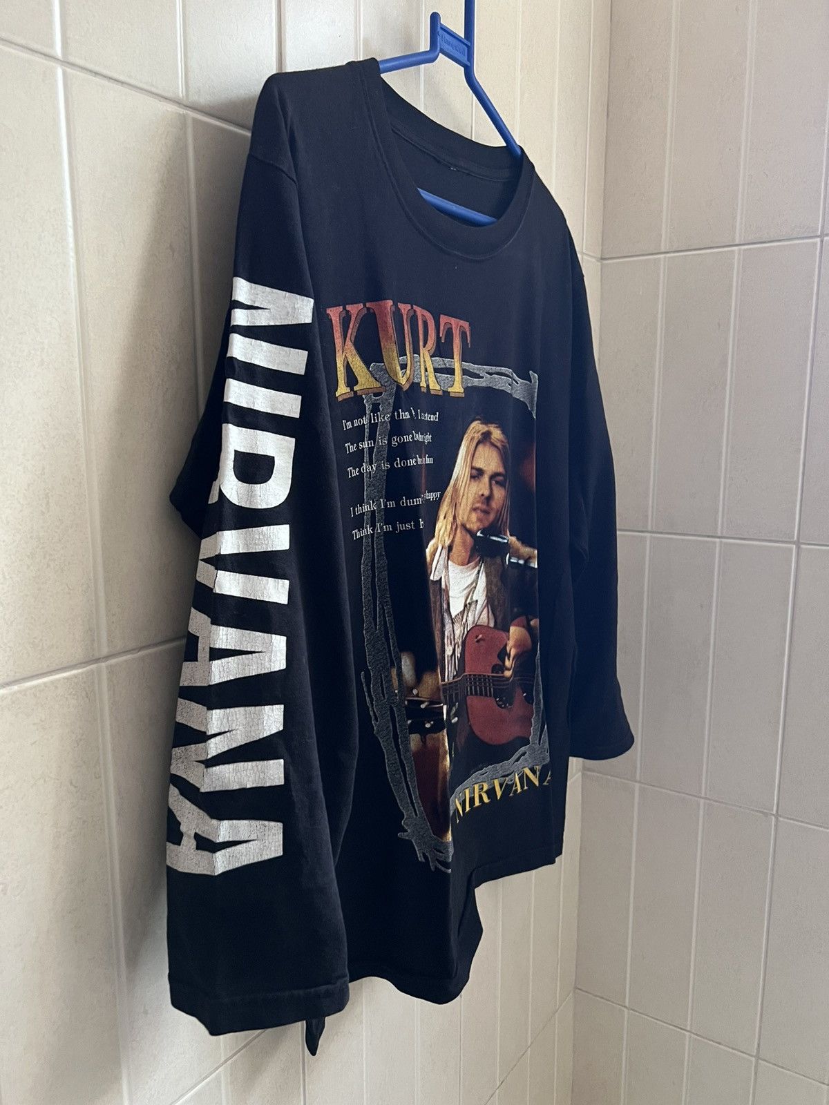 Vintage Vintage Kurt Cobain Nirvana in New York Dumb Lyrics T Shirt Size US XL / EU 56 / 4 - 2 Thumbnail