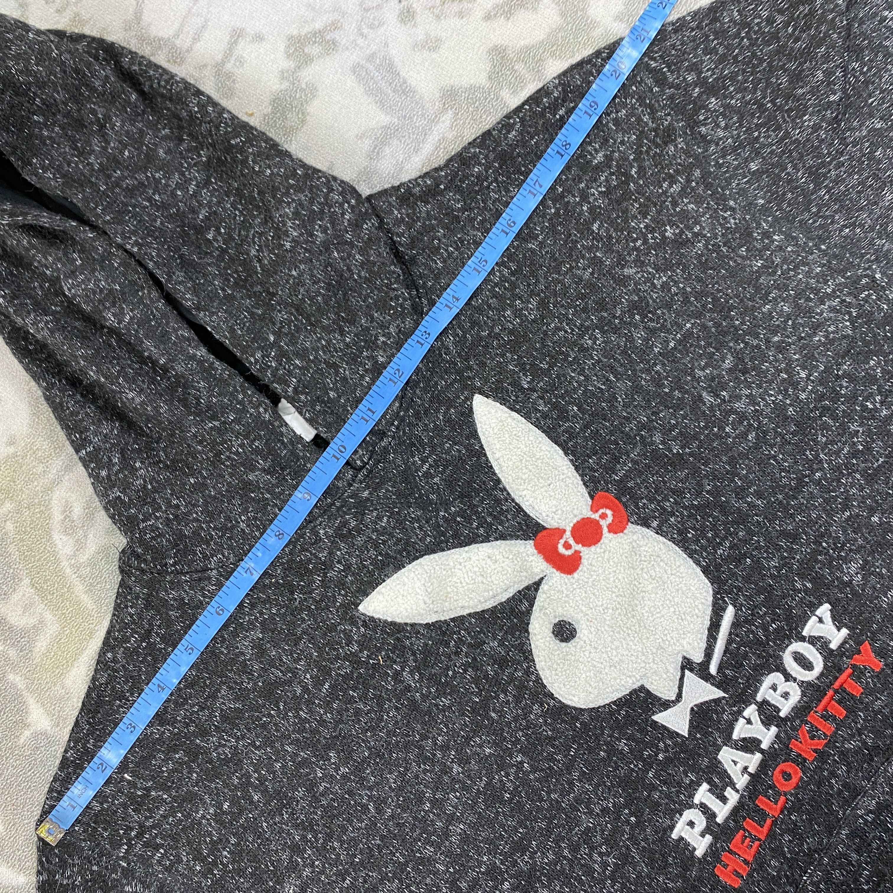 Japanese Brand Vintage Playboy X Hello Kitty Limited Hoodie- J493 Size US L / EU 52-54 / 3 - 5 Thumbnail