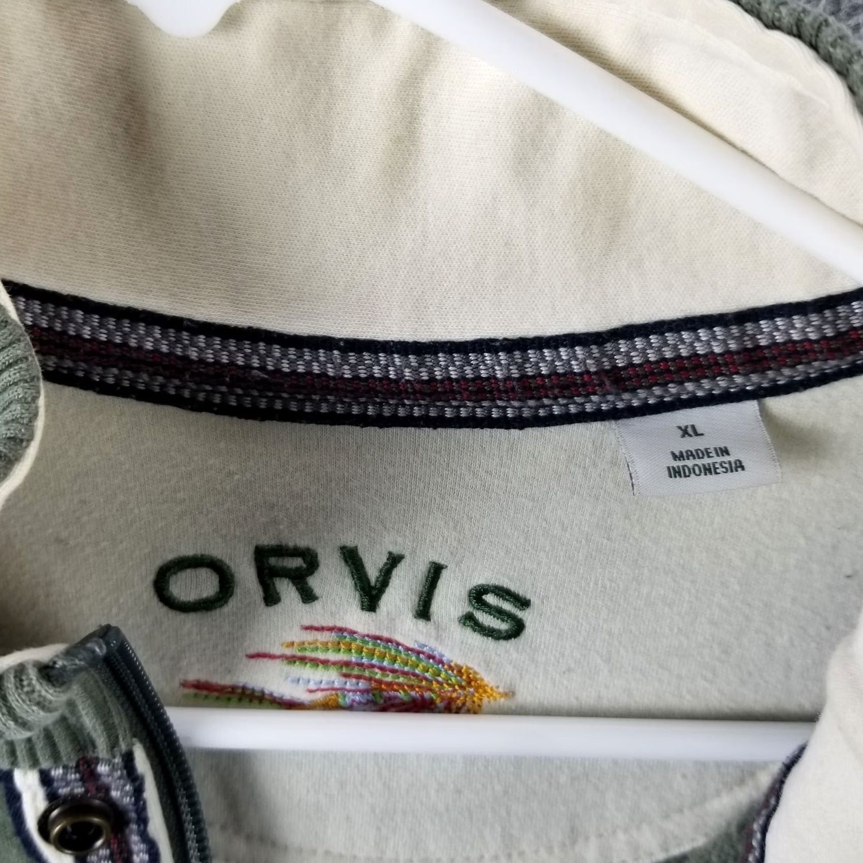 Orvis Orvis Sweater Jacket XL Green Embroidered Fly Fishing Outdoor Mens Flaw - Hole on sleeve seam Size US XL / EU 56 / 4 - 3 Thumbnail