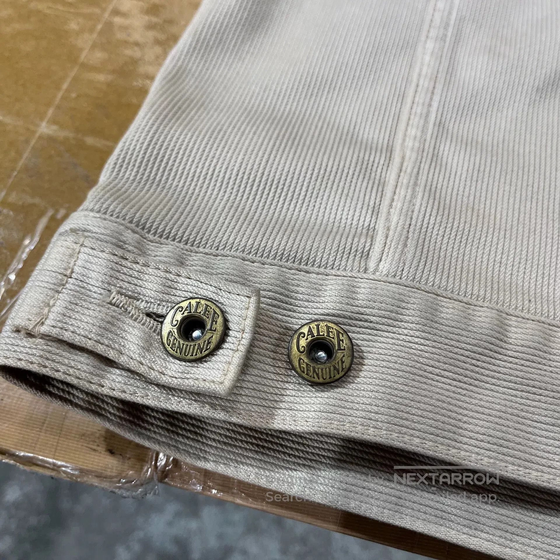 Japanese Brand beige utility work vest with pockets. Size US L / EU 52-54 / 3 - 8 Thumbnail