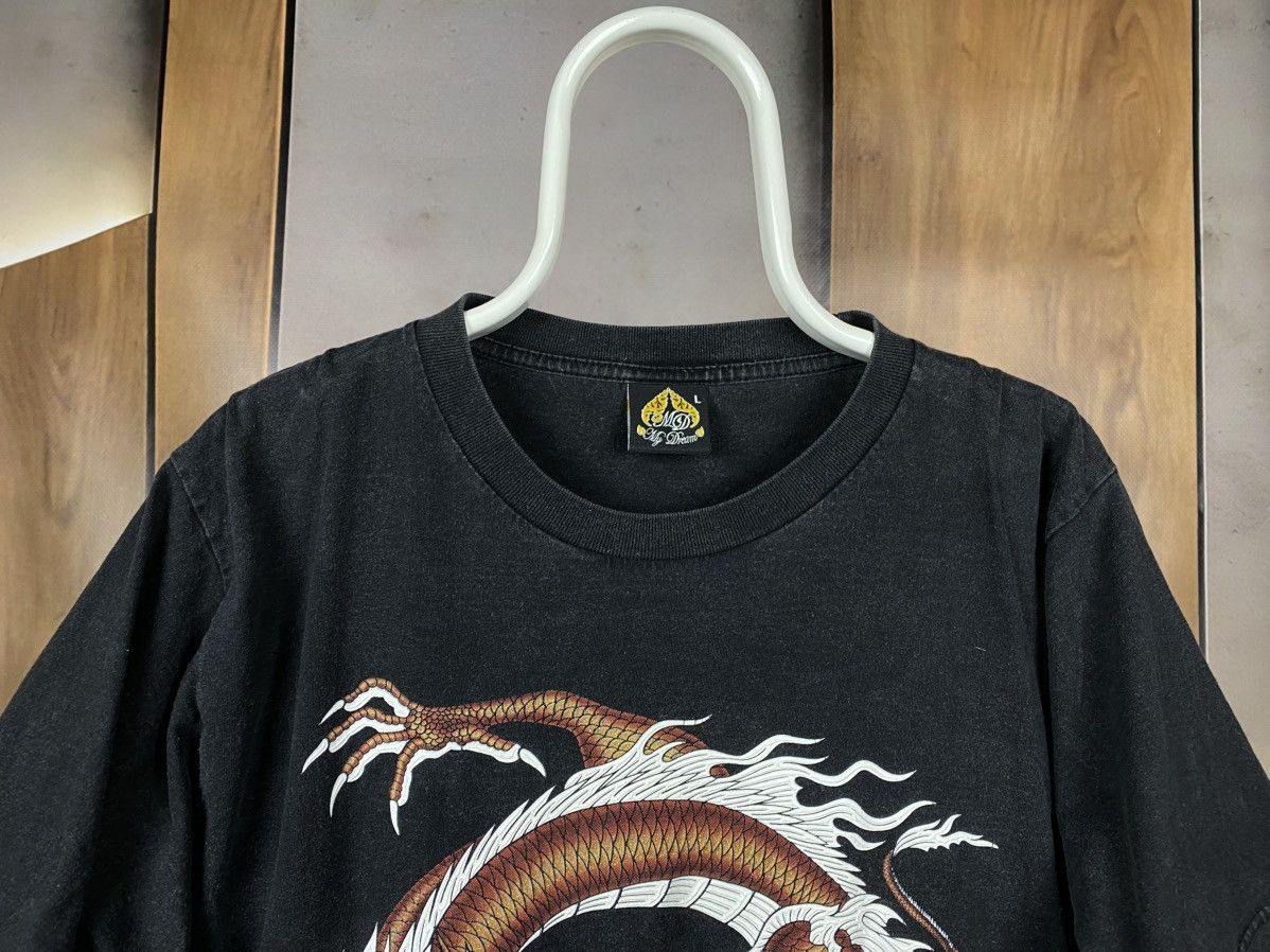 Japanese Brand 🐉Vintage 90s T-Shirt 3D Logo Big Chines Dragon Thailand Tee🐉 Size US L / EU 52-54 / 3 - 6 Thumbnail