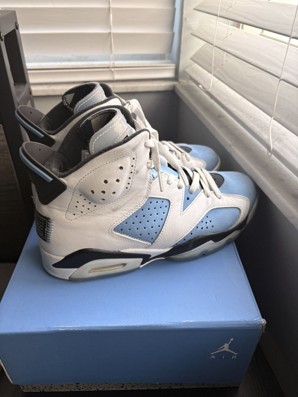 Jordan Brand Jordan 6 UNC Size US 8.5 / EU 41-42 - 5 Thumbnail