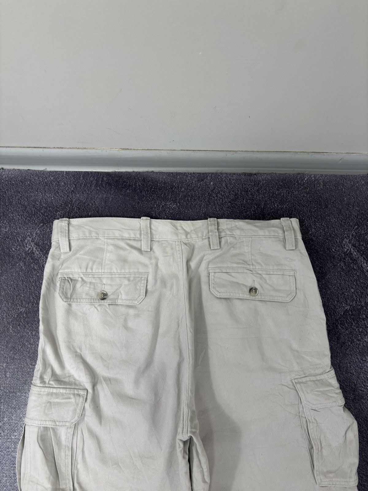 Dockers Vintage Dockers 2000s Y2K Beige Hype Utility Cargo Shorts Size US 36 / EU 52 - 17 Thumbnail