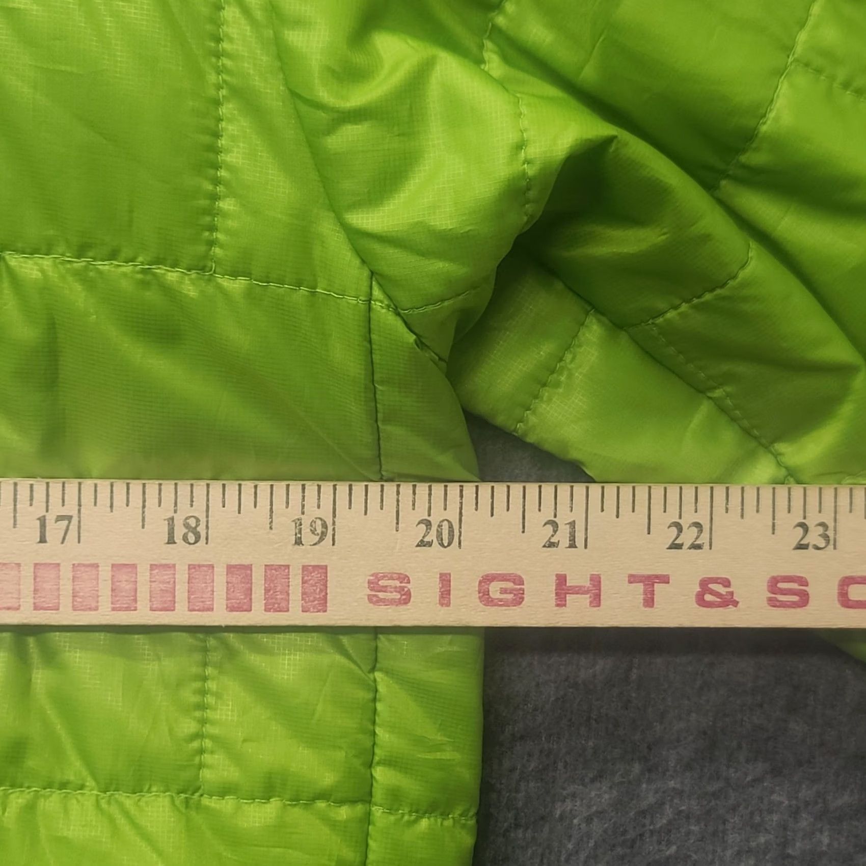 Patagonia Patagonia Nano Puff Mens XS Regular Fit Packable Lightweight Warm Winter Jacket Green Solid Zip Up Size US XS / EU 42 / 0 - 2 Thumbnail