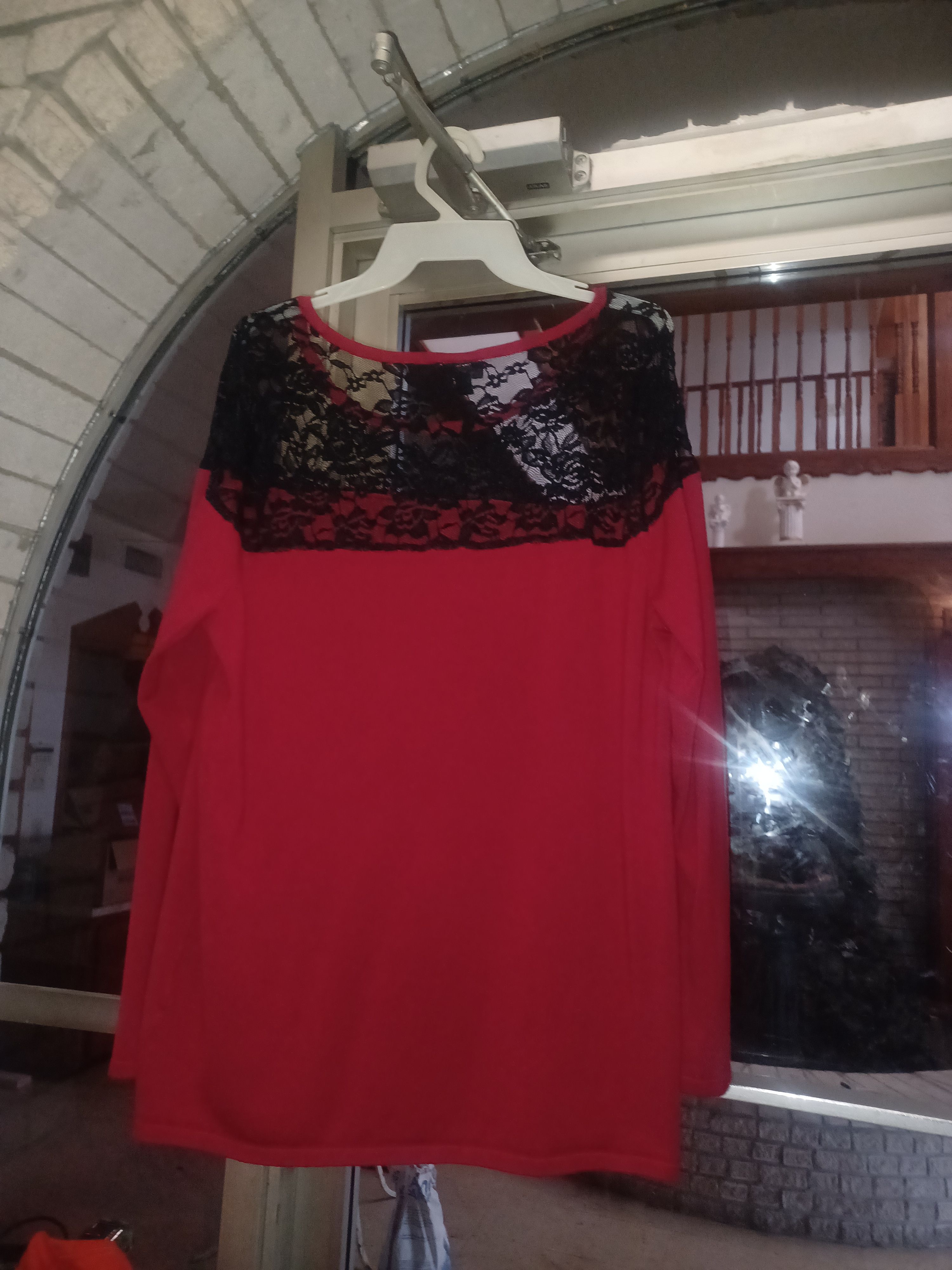 Torrid Torrid Women's Pull-On Sweater SZ 2X (18-20) Red Size XXL / US 16-18 / IT 52-54 - 1 Thumbnail