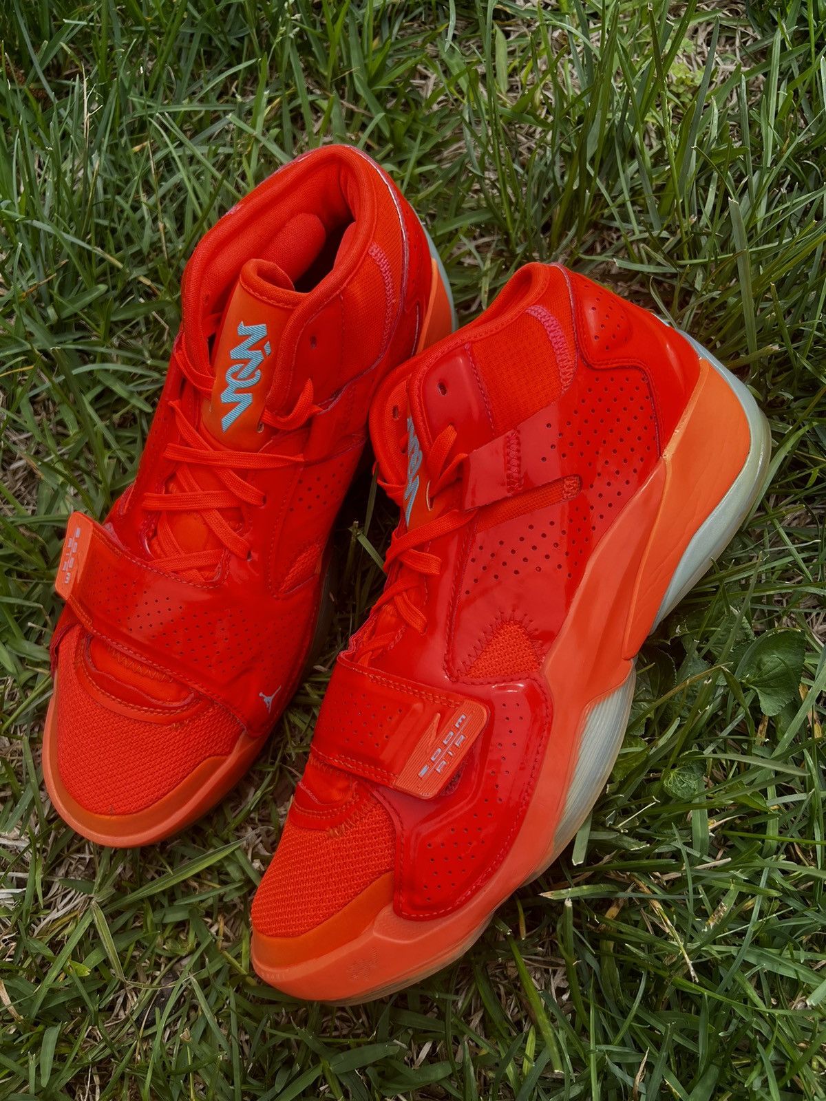 Jordan Brand CLEAN Air Jordan Zion 2 size 10.5 Mens Hyper Crimson Shoes Size US 10.5 / EU 43-44 - 1 Thumbnail