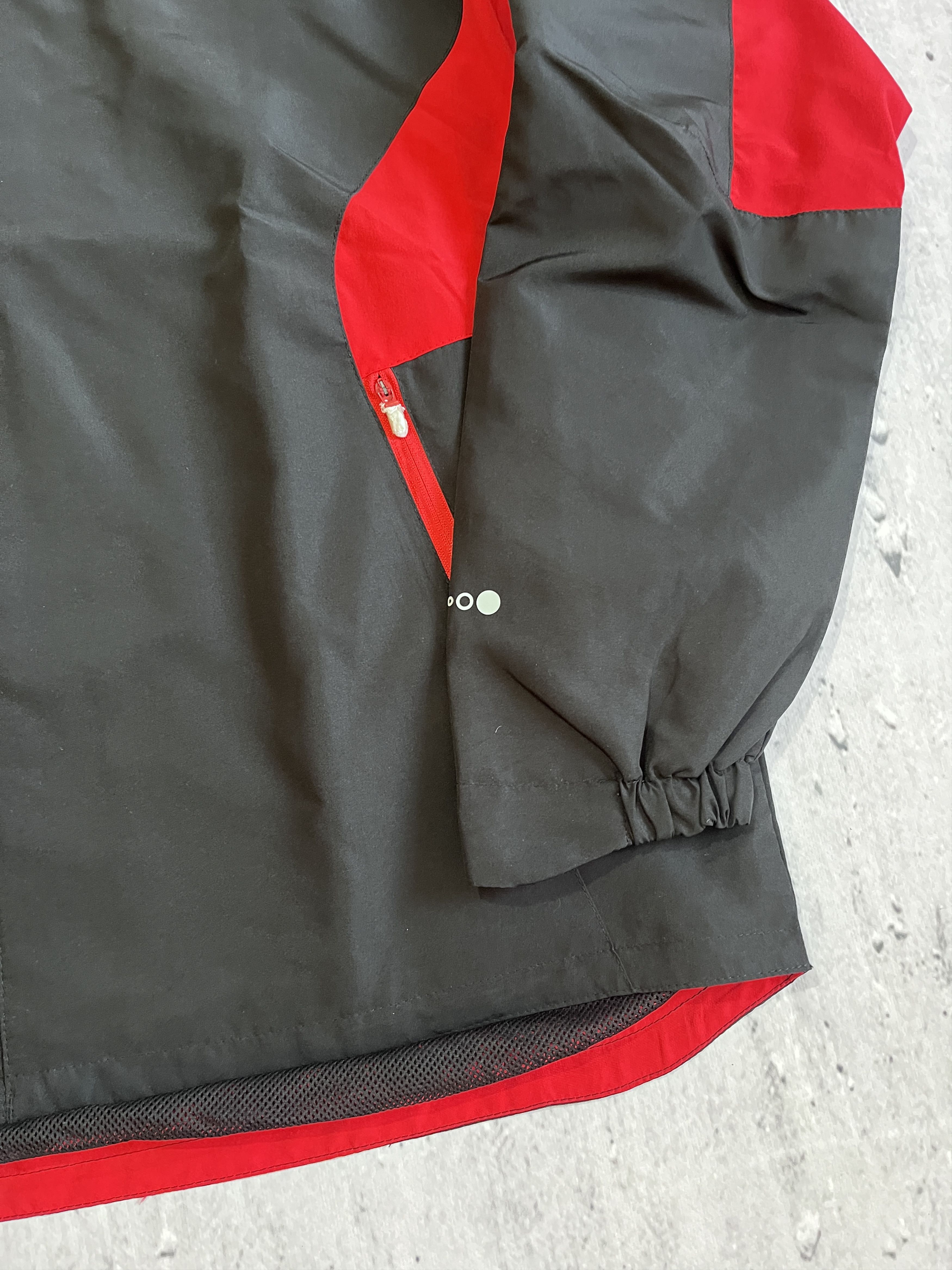 Umbro UMBRO WALES FOOTBALL SOCCER TRACK JACKET Size US XXL / EU 58 / 5 - 4 Thumbnail