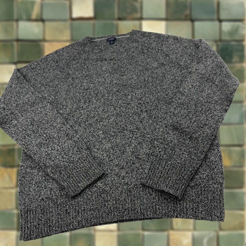 J.Crew J.Crew Men's L Pullover Sweater Long Sleeve Marled Black Gray 100% Lambswool HOLE Size US L / EU 52-54 / 3 - 1 Thumbnail