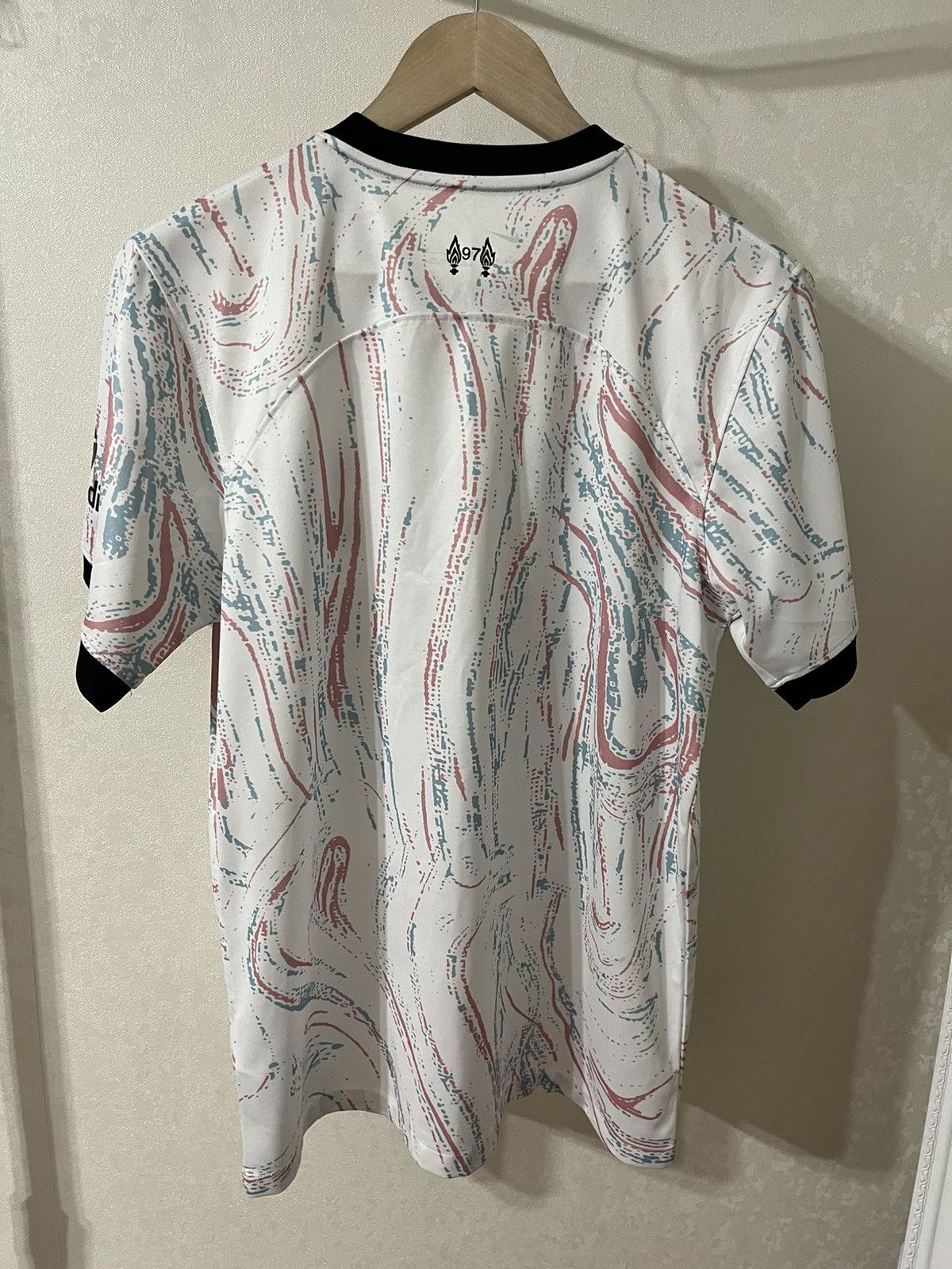 Other Liverpool 22/23 Jersey Size US M / EU 48-50 / 2 - 2 Thumbnail