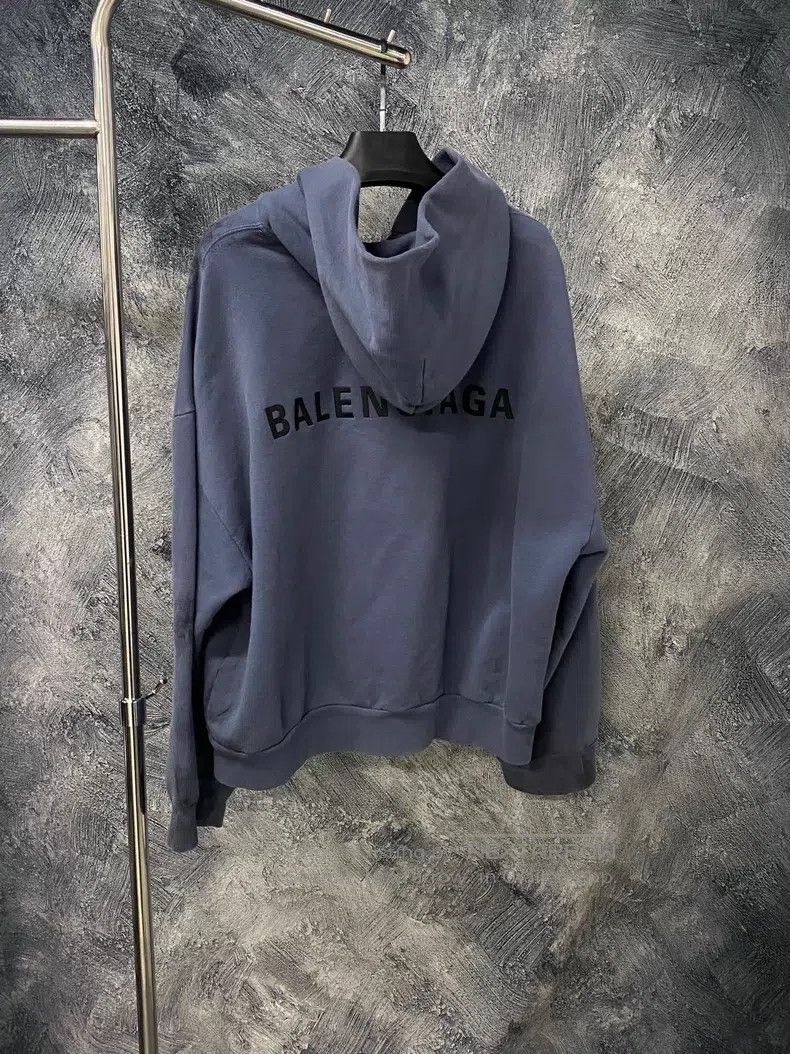 Balenciaga Balenciaga Embroidered Zip Hooded Open Front Sweater Size US XL / EU 56 / 4 - 2 Thumbnail