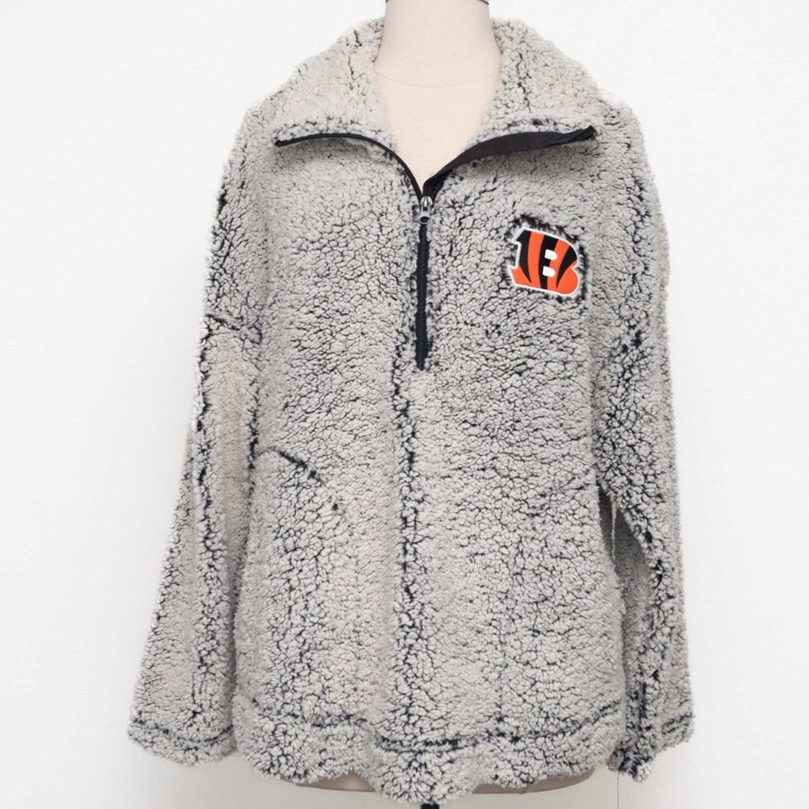 NFL Women's NFL Cincinatti Bangles. Gray Sherpa Pullover Jacket Size XL / US 12-14 / IT 48-50 - 1 Thumbnail