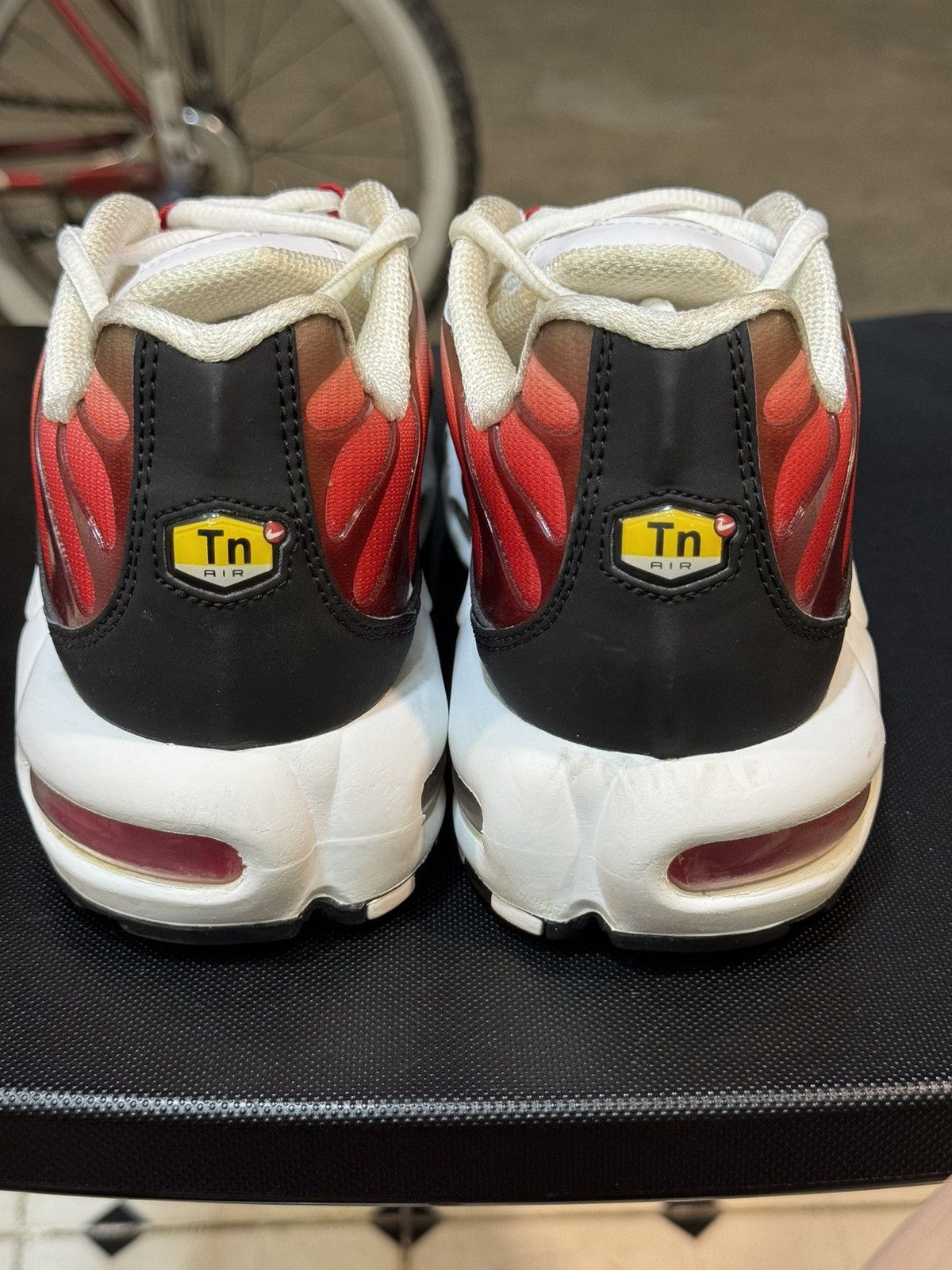 Nike Nike Air Max Plus TN "Fire" OG Shoes Size US 9 / EU 42 - 6 Thumbnail