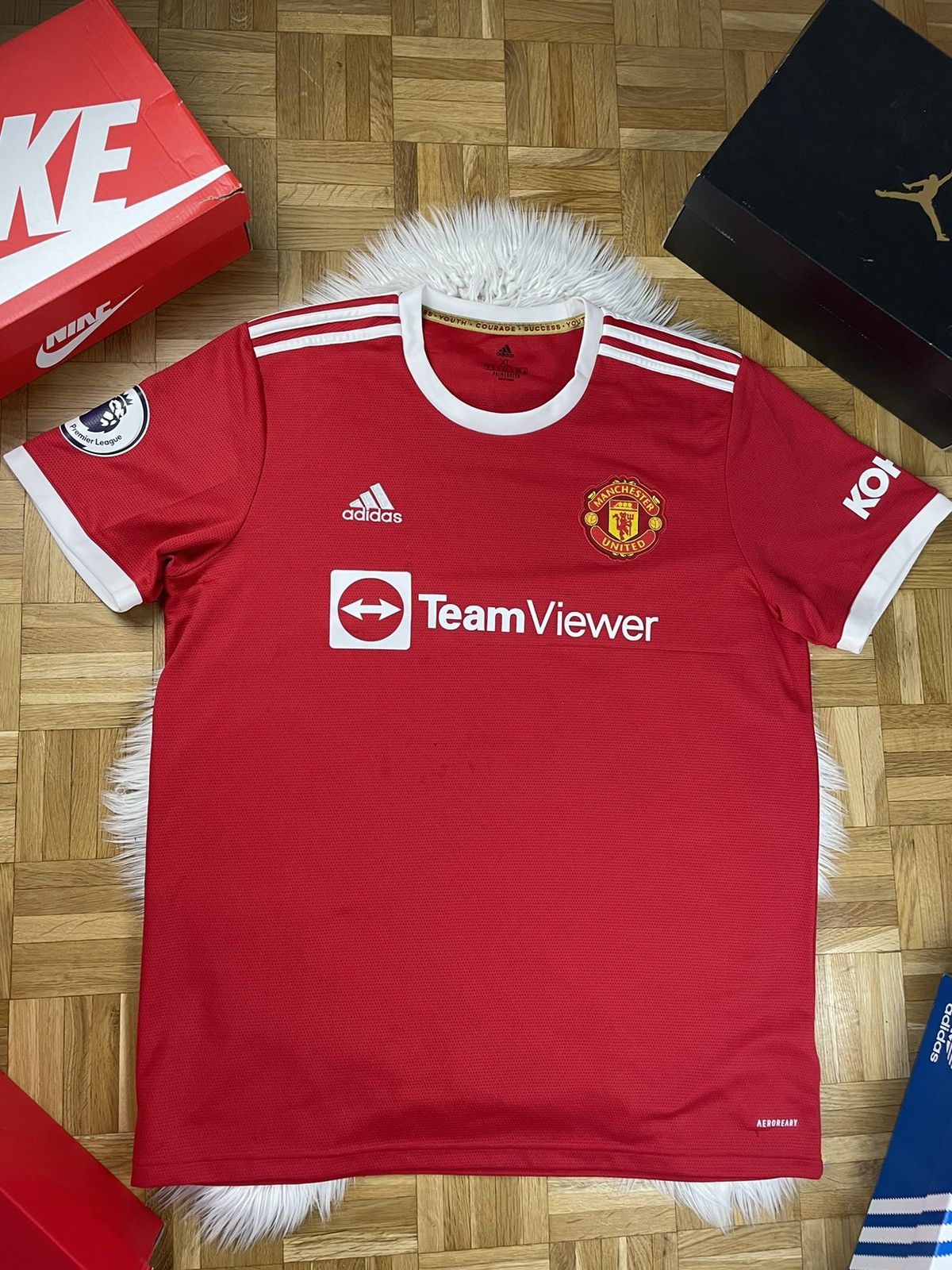 Adidas × Vintage Jersey Adidas Manchester United Ronaldo #7 Size US XL / EU 56 / 4 - 1 Thumbnail