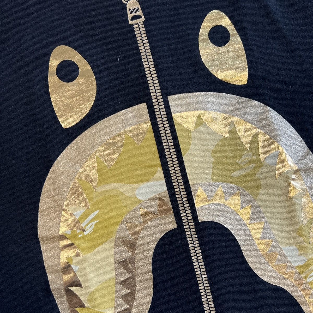 Bape Bape Gold Camo Shark Tee Size US S / EU 44-46 / 1 - 7 Thumbnail