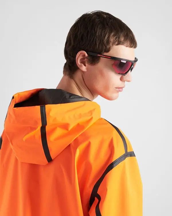 Prada o1bcso1str1025 Short-Sleeve Extreme Tex Light Hooded Shirt Size US XL / EU 56 / 4 - 4 Thumbnail