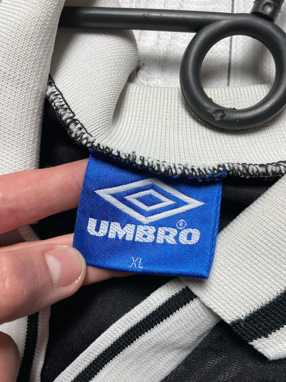 Umbro × Vintage Vintage Umbro monogram Jersey Long Sleeve referee size XL Size US XL / EU 56 / 4 - 3 Thumbnail