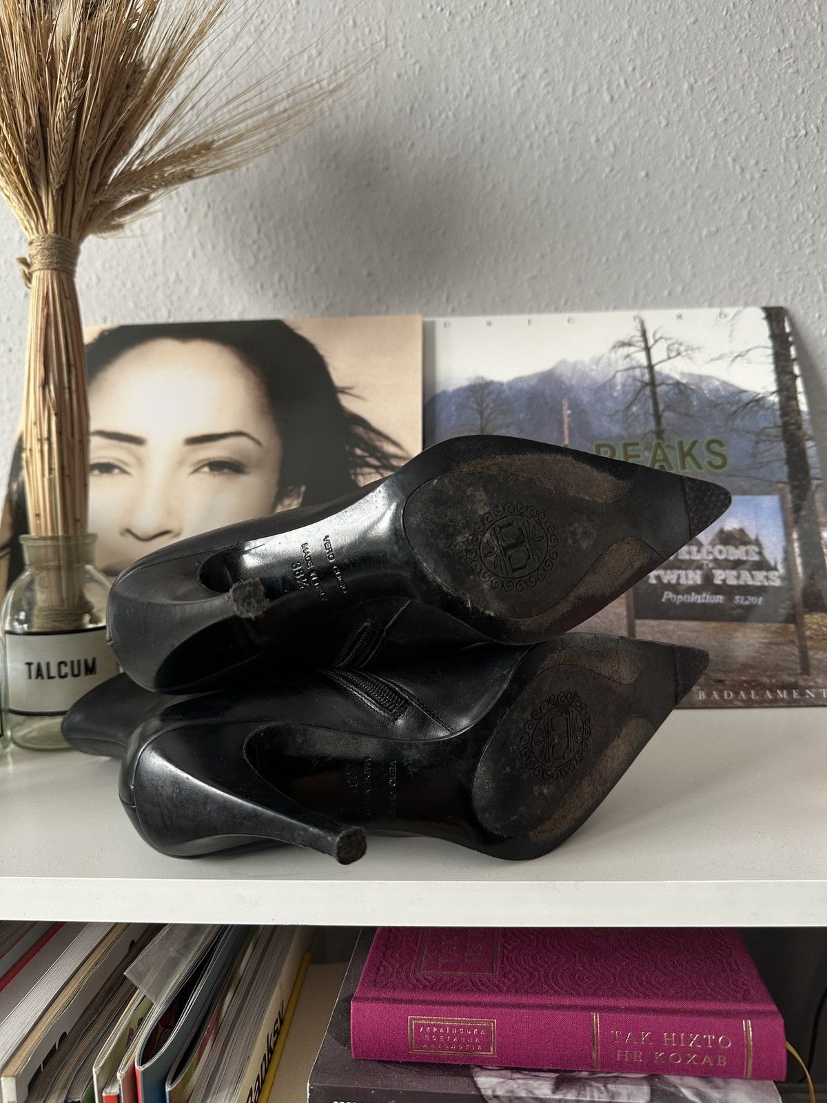 Vintage Sexy Classy Pointed Toe Leather Heels Black Boots 90s Size US 8.5 / IT 38.5 - 4 Thumbnail