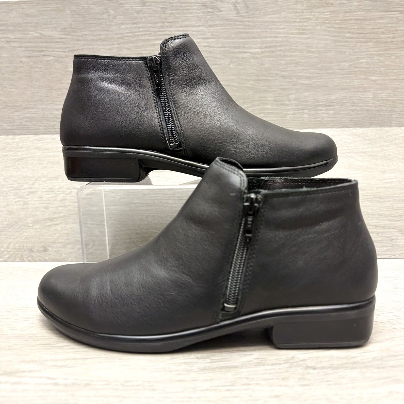 Vintage Naot Helm Bootie Black Leather Water Resistant Double Zip Ankle Boot EU 38 US 7 Womens Size US 7 / IT 37 - 2 Thumbnail
