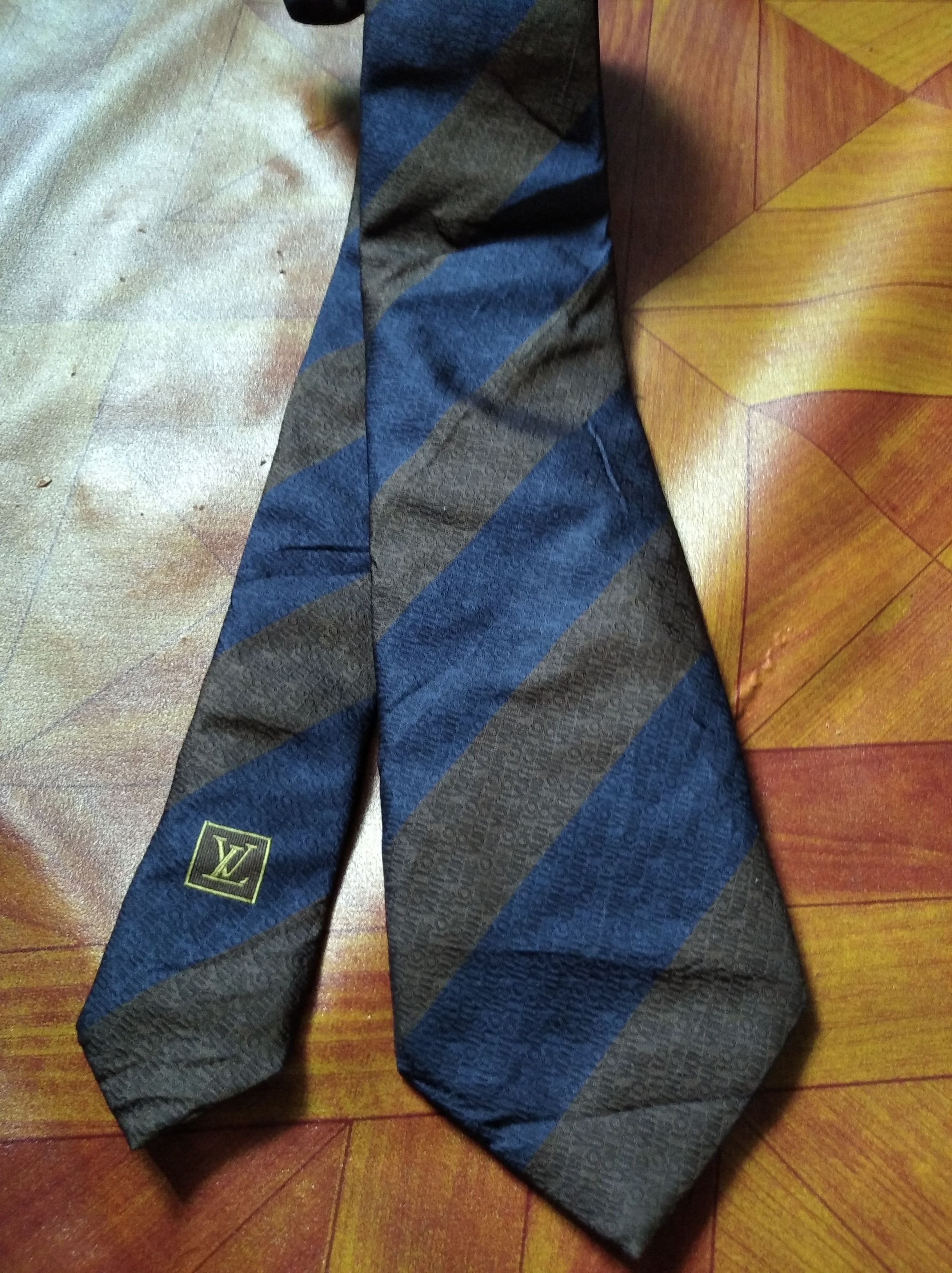 Louis Vuitton Louis Vuitton LV Logo Monogram Silk Tie Size ONE SIZE - 3 Thumbnail