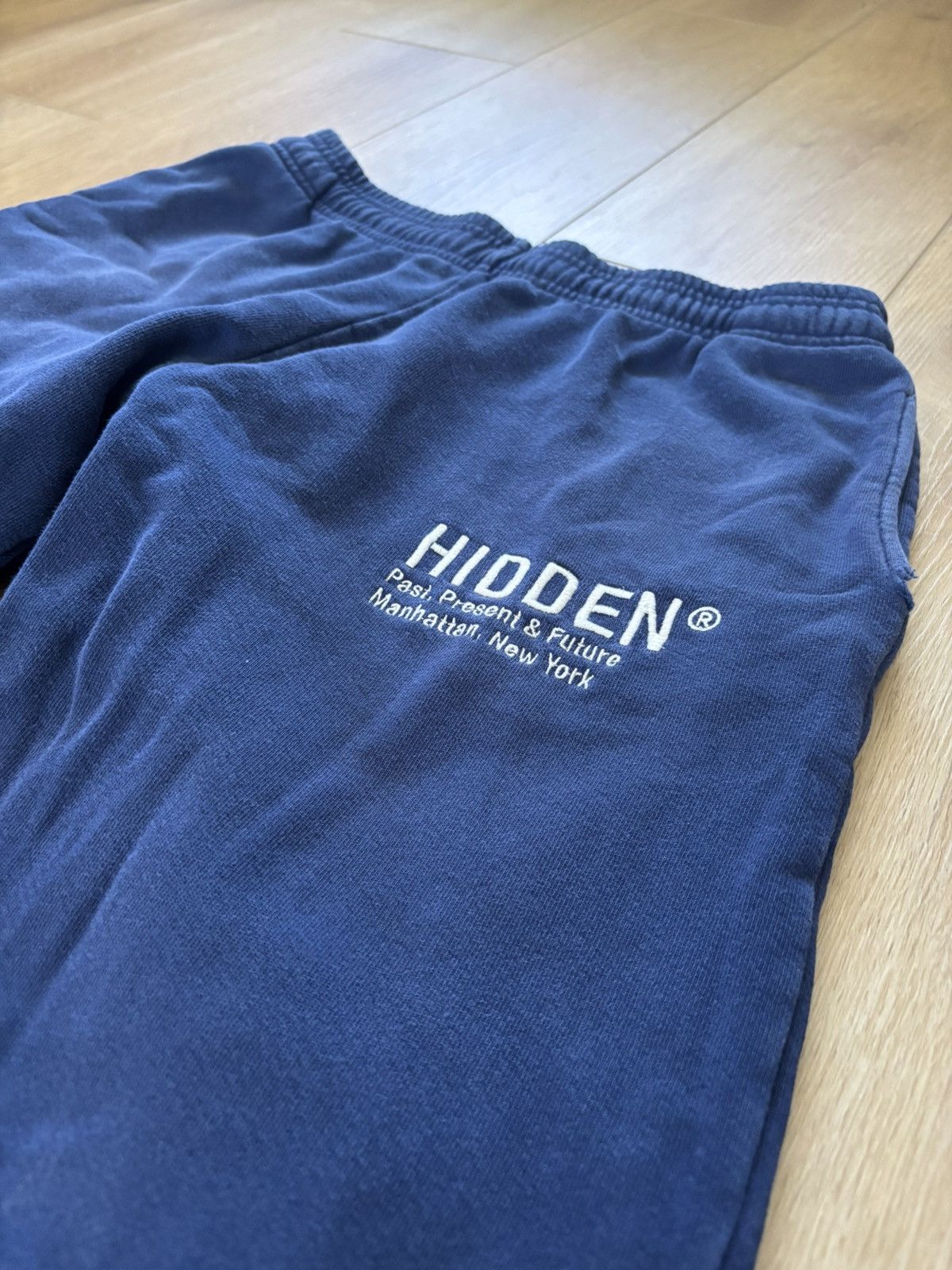 HIDDEN Hidden ny logo sweatpants navy Size US 32 / EU 48 - 2 Thumbnail