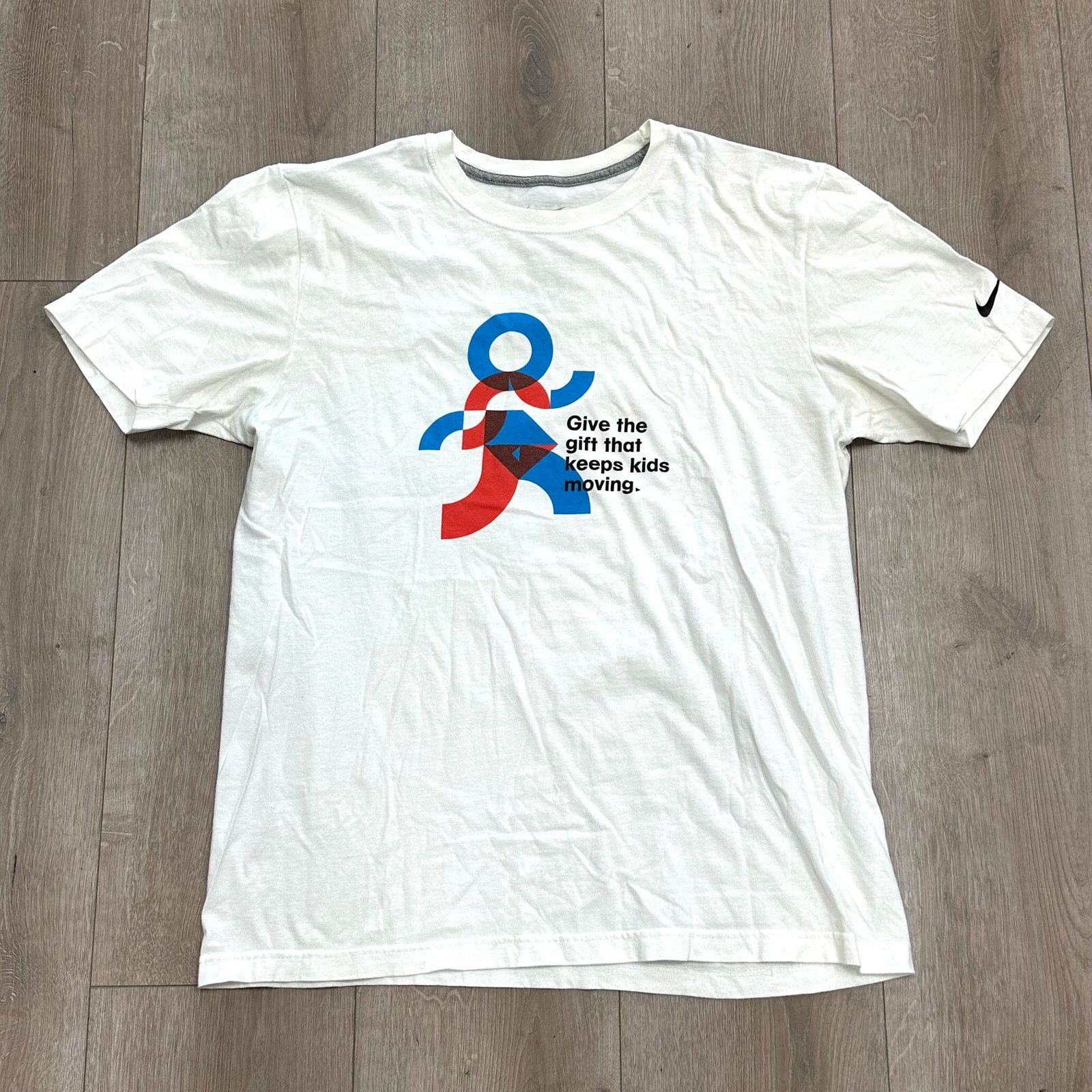 Nike Nike Regular Fit Give The Gift White Tee T Shirt Size Large Size US L / EU 52-54 / 3 - 1 Thumbnail