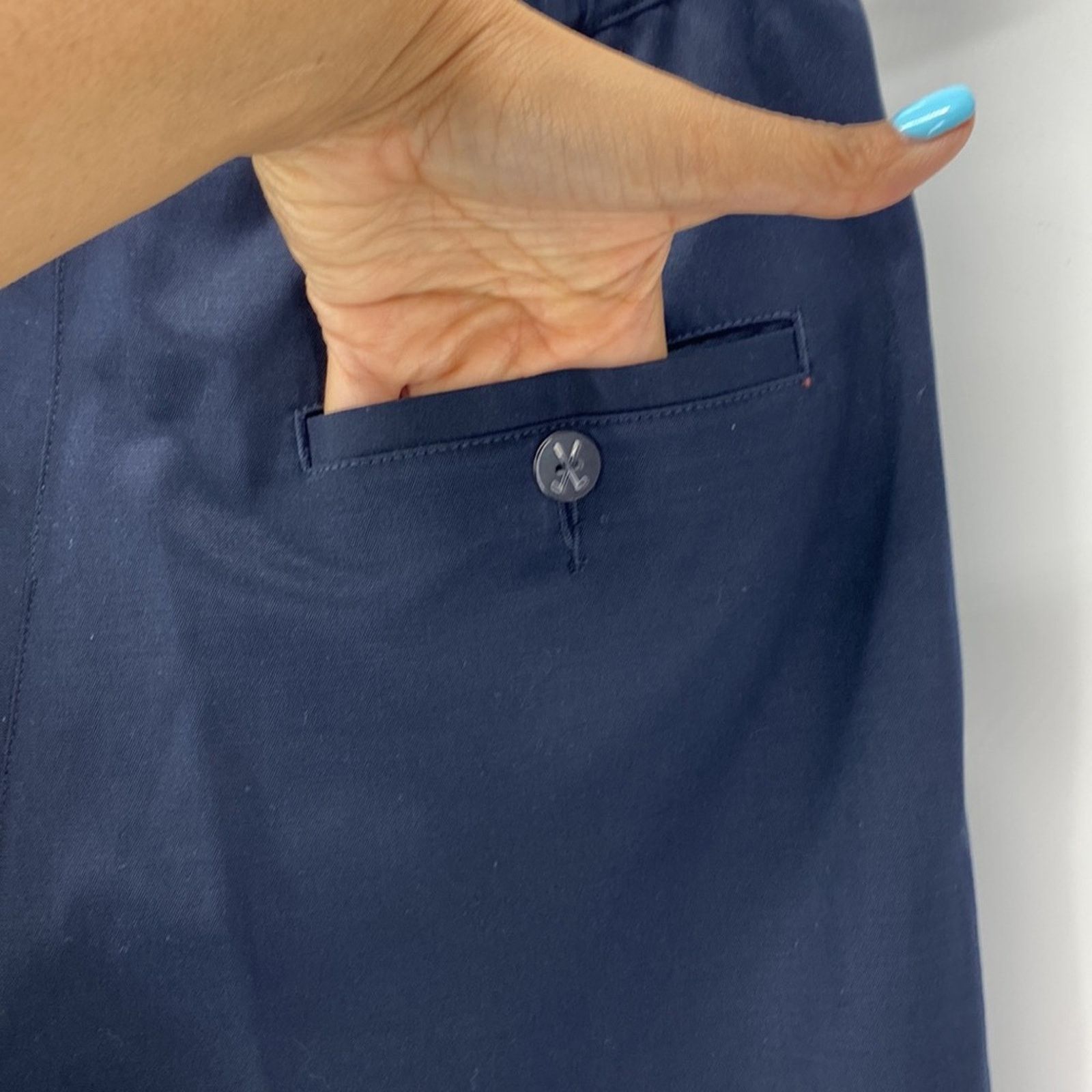 Vintage Vintage Liz Claiborne HIGH RISE PLEATED sheen A-LINE SHORT Size 25" / US 0 / IT 36 - 8 Thumbnail