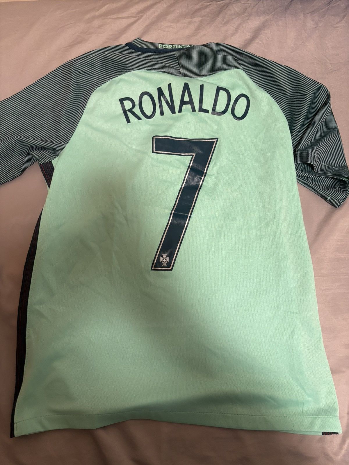 Nike Portugal away 2016 ronaldo Size US M / EU 48-50 / 2 - 2 Thumbnail