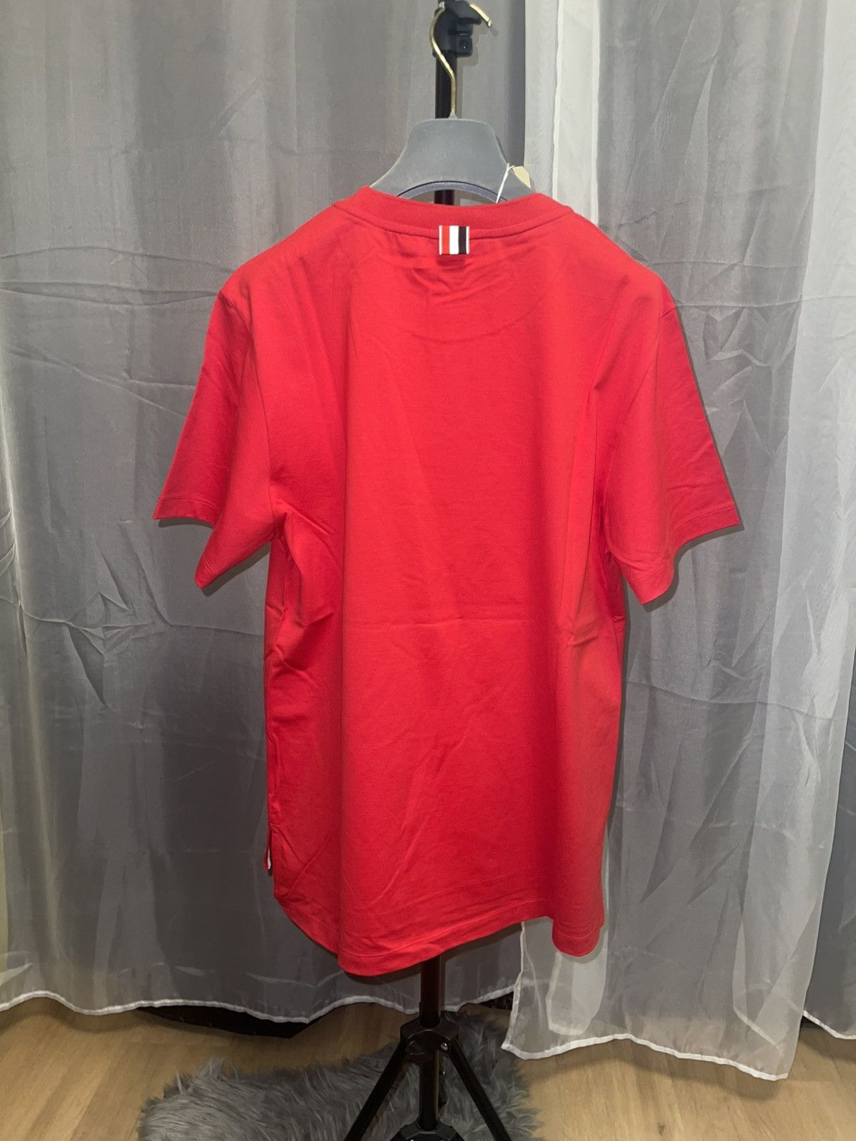 Thom Browne Thom Browne Relaxed fit tee in Red Size US M / EU 48-50 / 2 - 2 Thumbnail