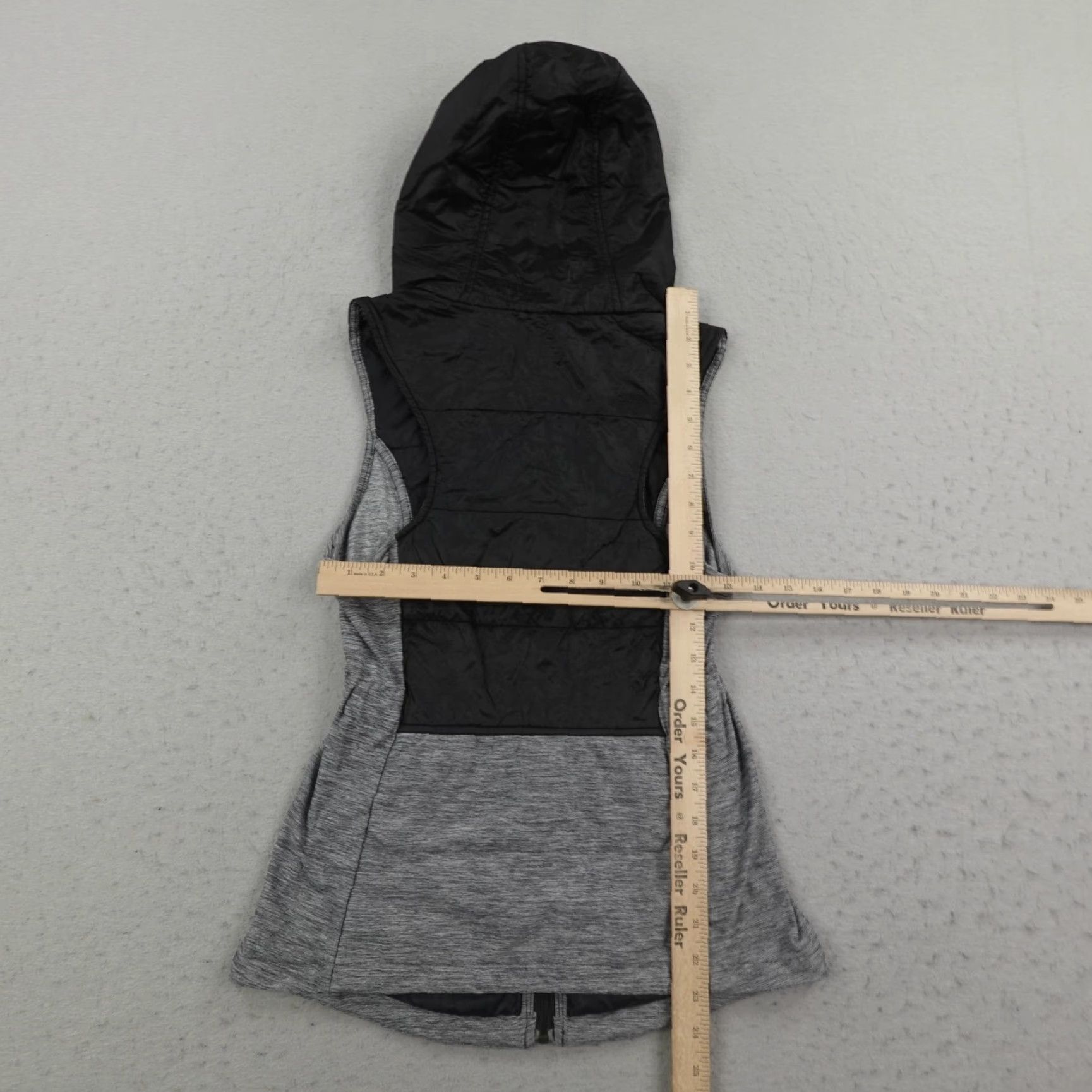 The North Face The North Face Vest Womens XS Gray Pseudio Hooded Full Zip Insulated Trail Running Outdoor Womens Size XS / US 0-2 / IT 36-38 - 7 Thumbnail