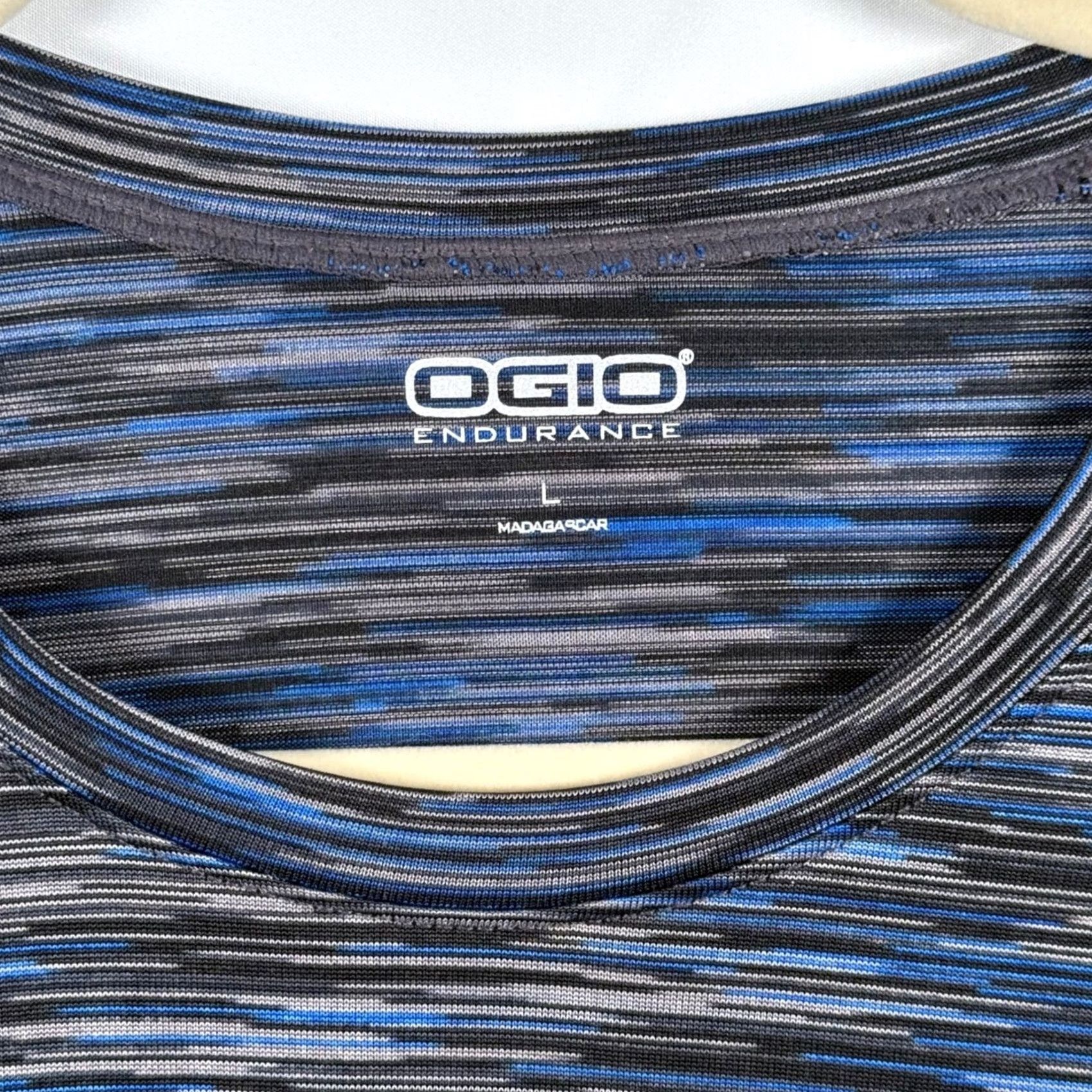 Vintage OGIO Endurance T-Shirt Space Dye Athletic L Blue Crew Neck Raglan Sleeve Mens Shirt Size US L / EU 52-54 / 3 - 3 Thumbnail