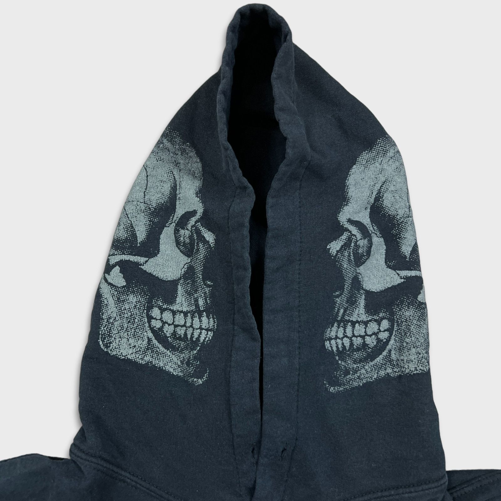 Vintage VTG 2005 Skeleton Hoodie Medium AOP Faded Hooded Sweatshirt Size US M / EU 48-50 / 2 - 2 Thumbnail