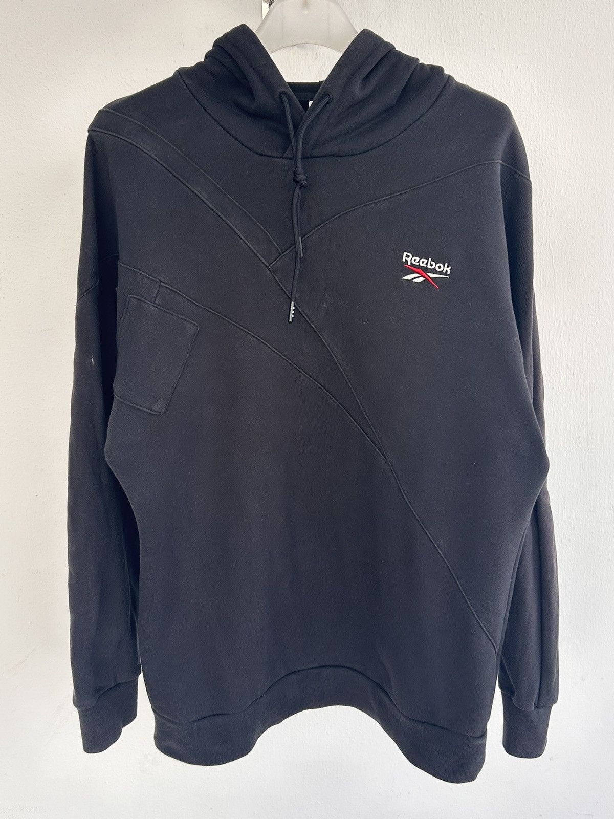 Reebok Reebok hoodie black embroidery logo Size US L / EU 52-54 / 3 - 1 Thumbnail