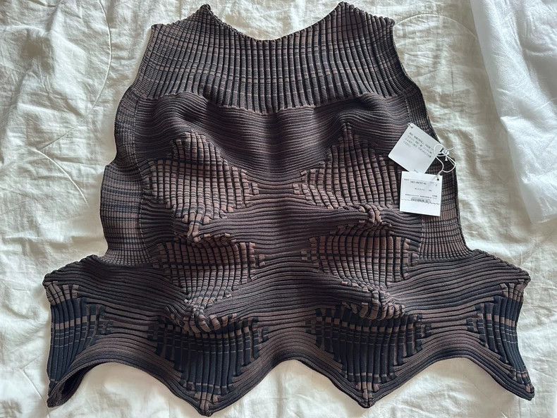 Issey Miyake Issey Miyake size:2 Brown sea urchin series sleeveless kni Size S / US 4 / IT 40 - 5 Thumbnail