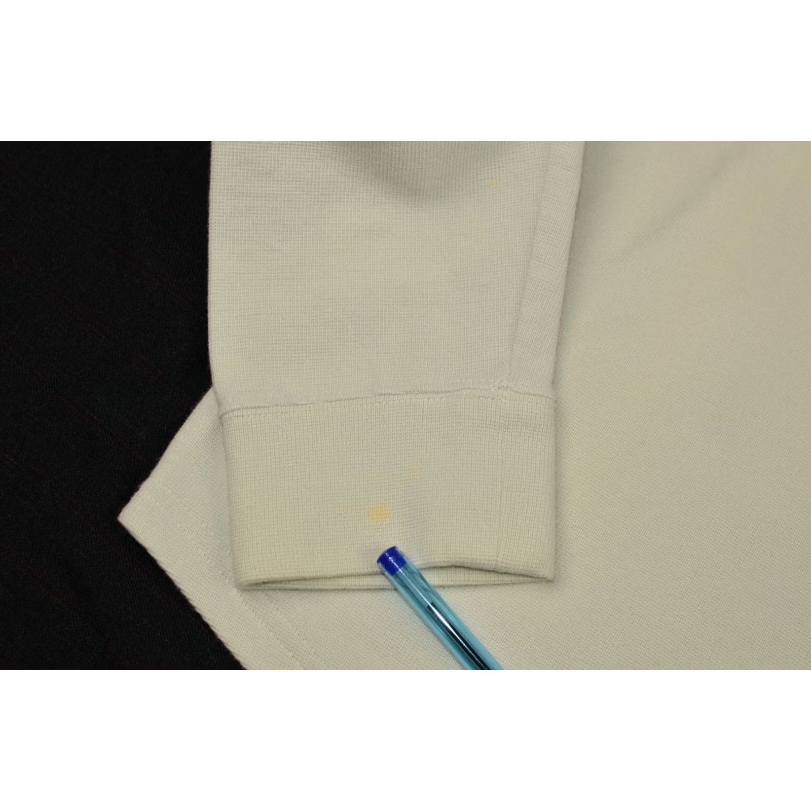 Nike Womens Nike Vintage Center Swoosh V-Neck Sweatshirt M White Nike Sweatshirt Womens Vintage Size M / US 6-8 / IT 42-44 - 5 Thumbnail