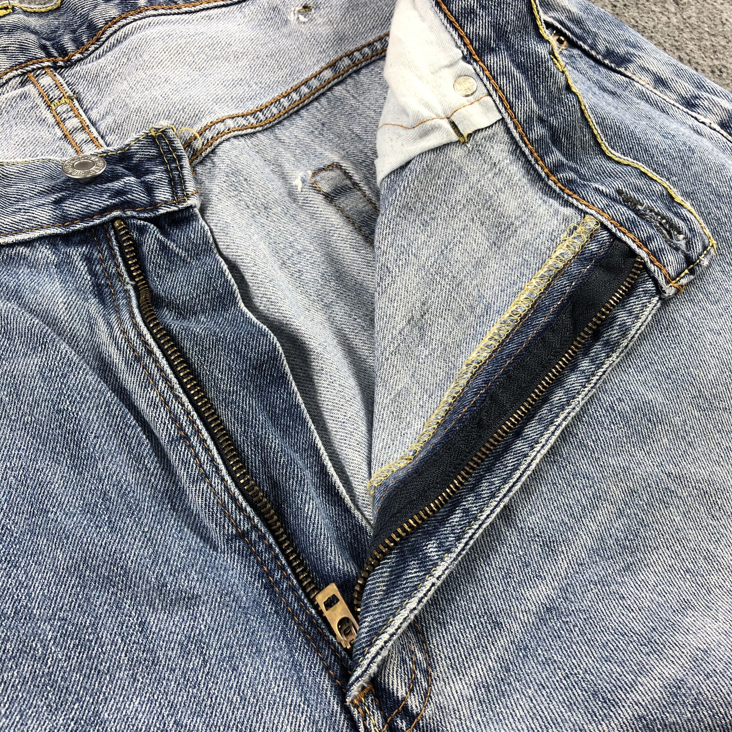 Levi's Vintage Blue Wash Levis 550 Jeans-J1692 Size US 39 - 9 Thumbnail