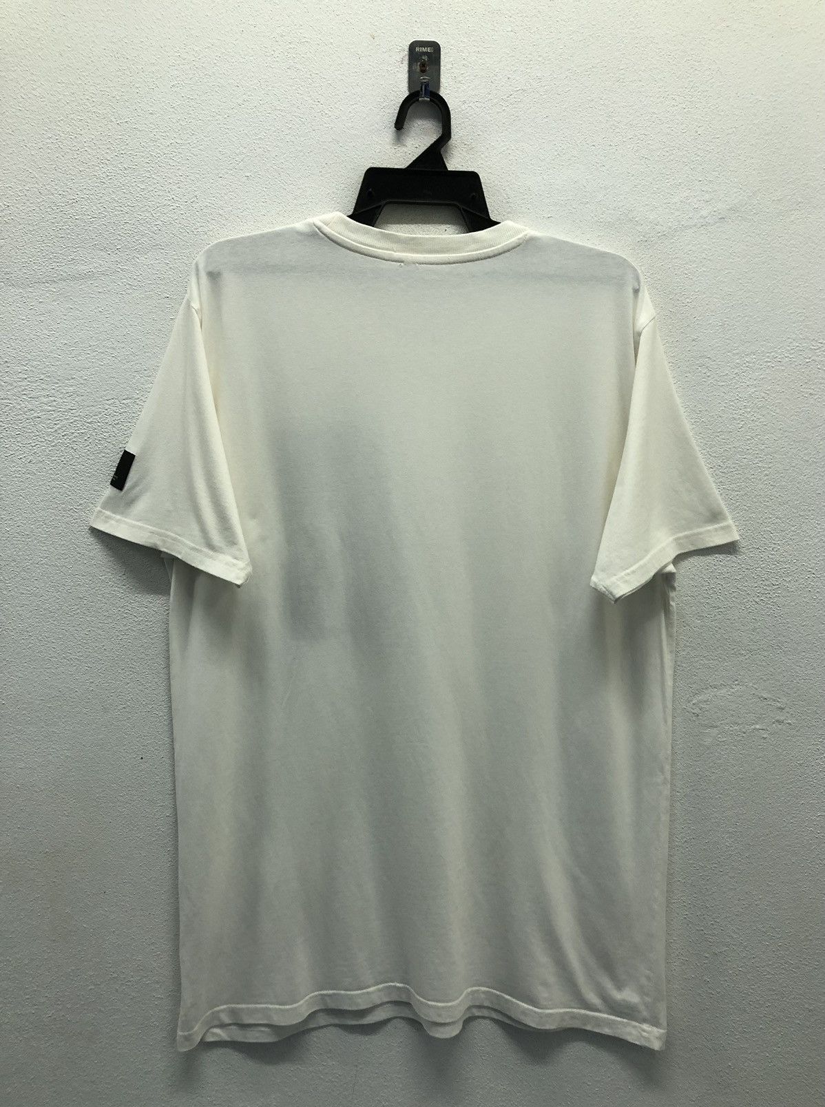 Vintage Vintage NEV Surfboards N 1981 Future Shapes T-Shirt Size US XL / EU 56 / 4 - 2 Thumbnail
