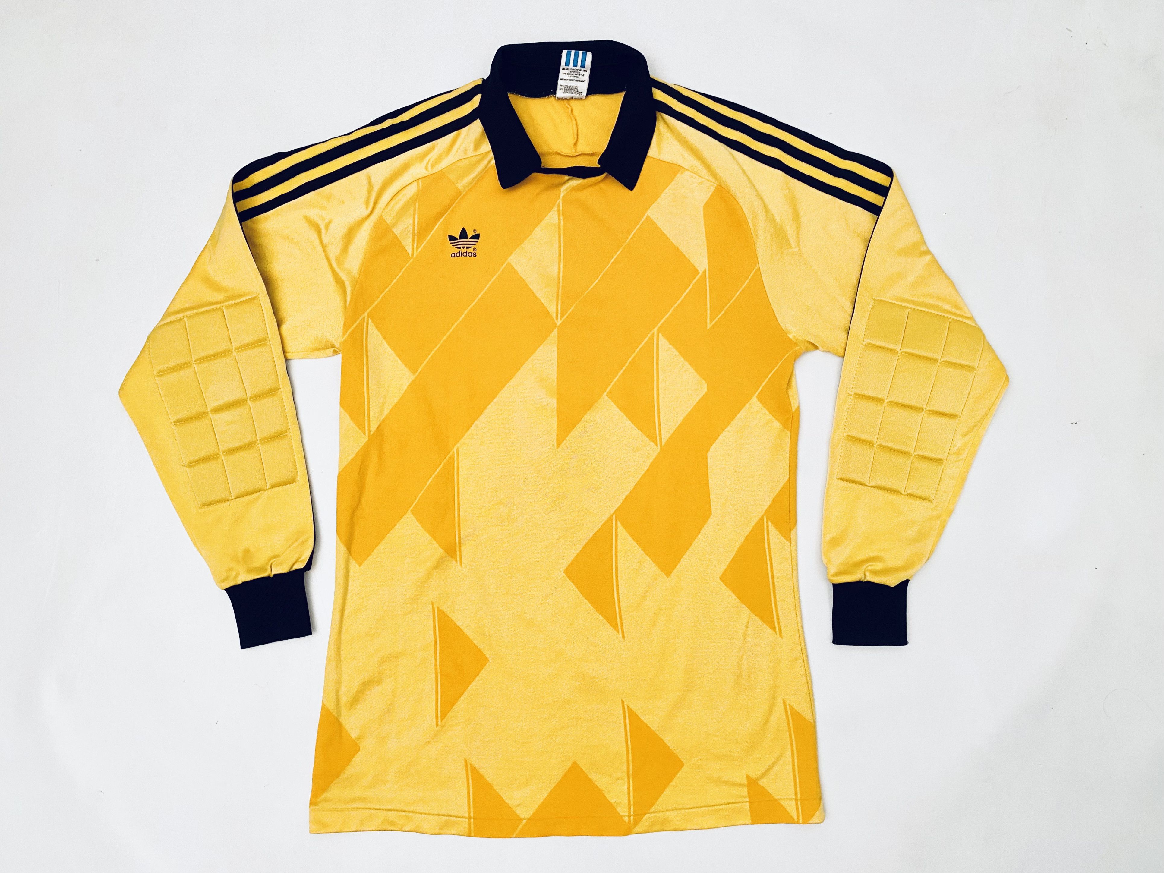 Adidas 1980´s Adidas Vintage Goalkeeper Template Football Shirt Size US M / EU 48-50 / 2 - 3 Thumbnail