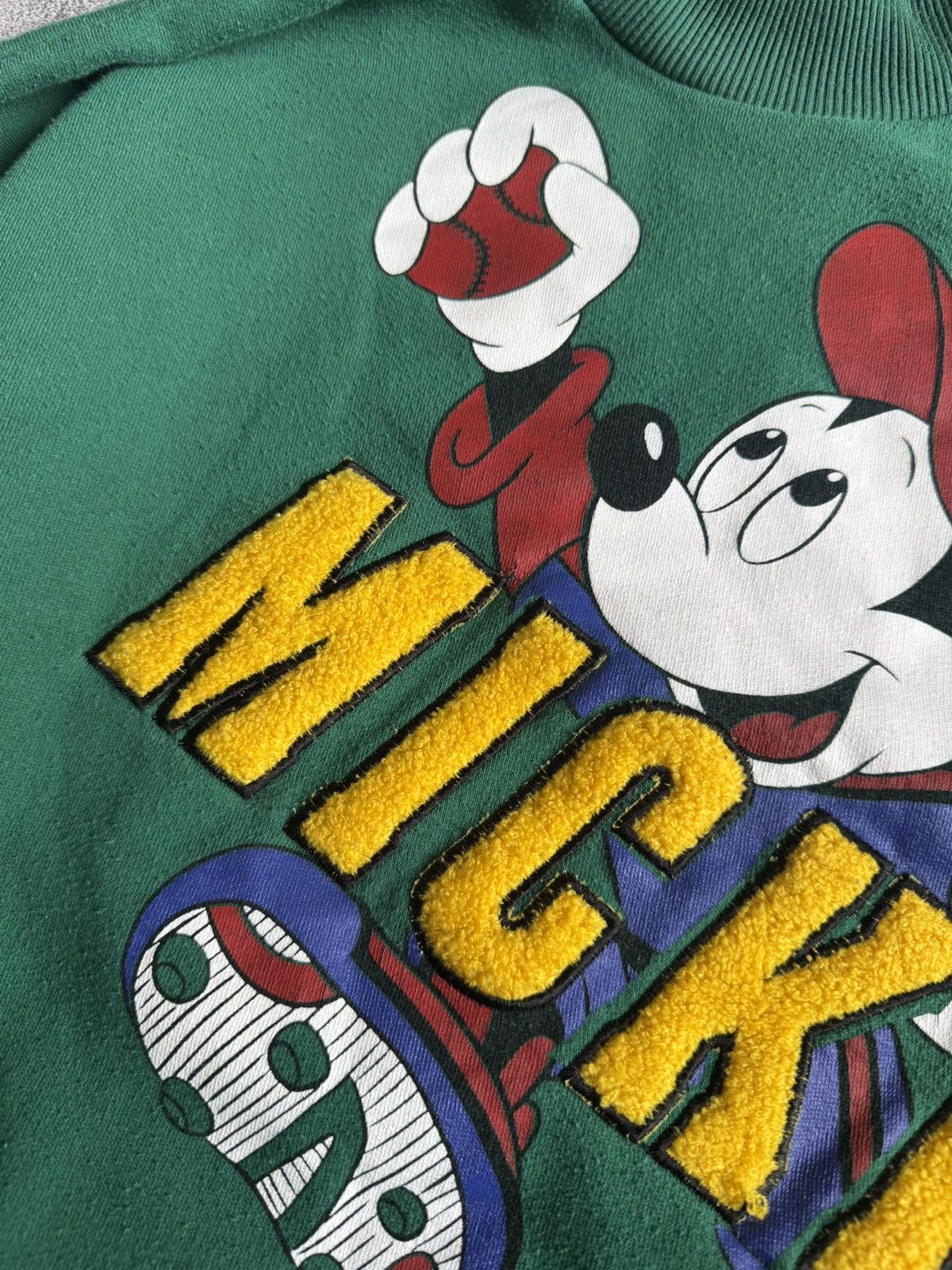 Disney AMERICANWEAR Disney vintage retro MICKEY sweatshirt jumper Size US M / EU 48-50 / 2 - 7 Thumbnail