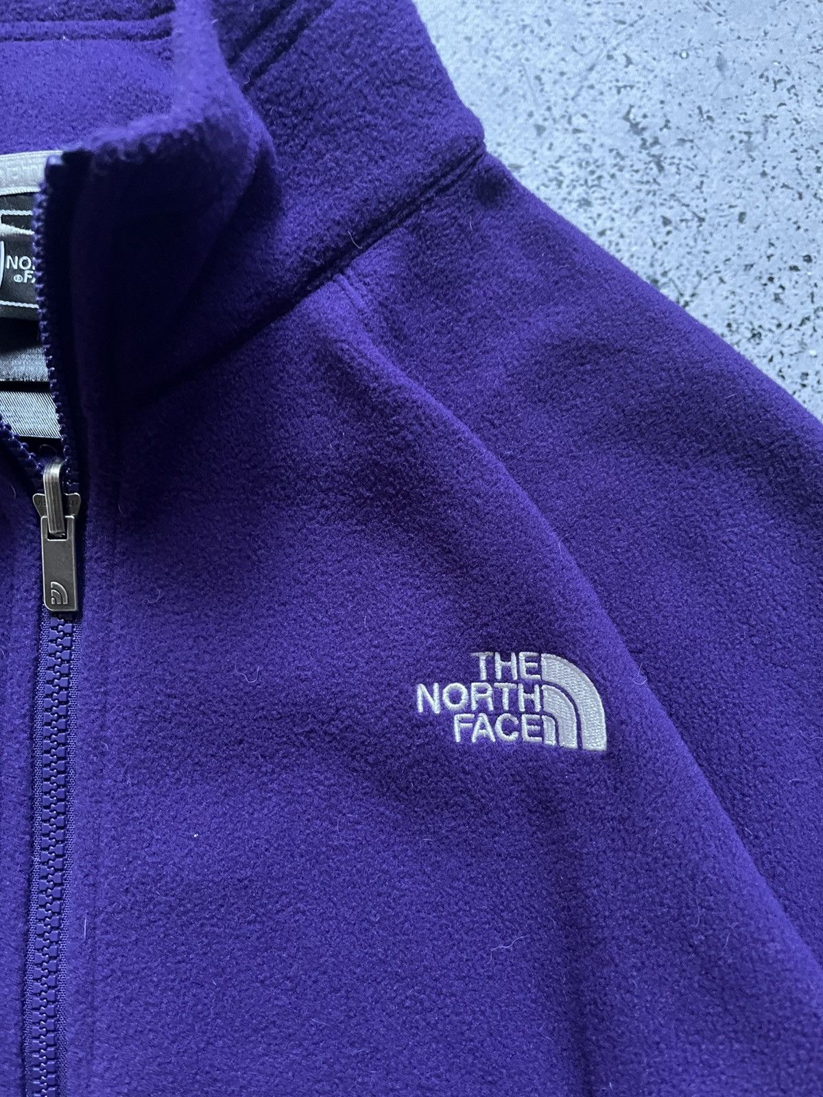 The North Face Vintage The North Face Purple Fleece Jacket Sweatshirt Y2K Size US M / EU 48-50 / 2 - 2 Thumbnail