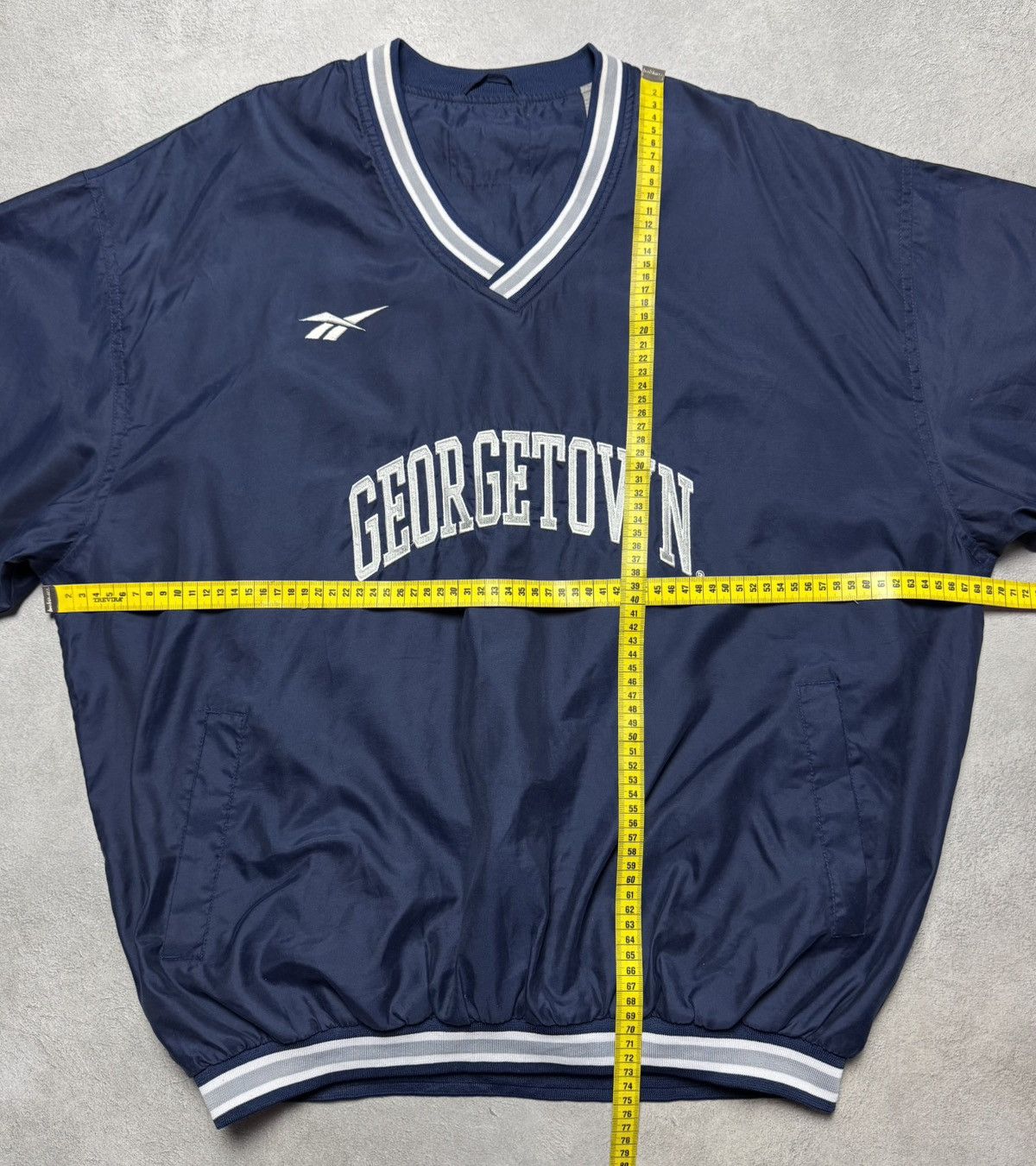 Reebok Reebok Georgetown Hoyas NCCA V-Neck Big Logo Sweatshirt Size US XL / EU 56 / 4 - 11 Thumbnail