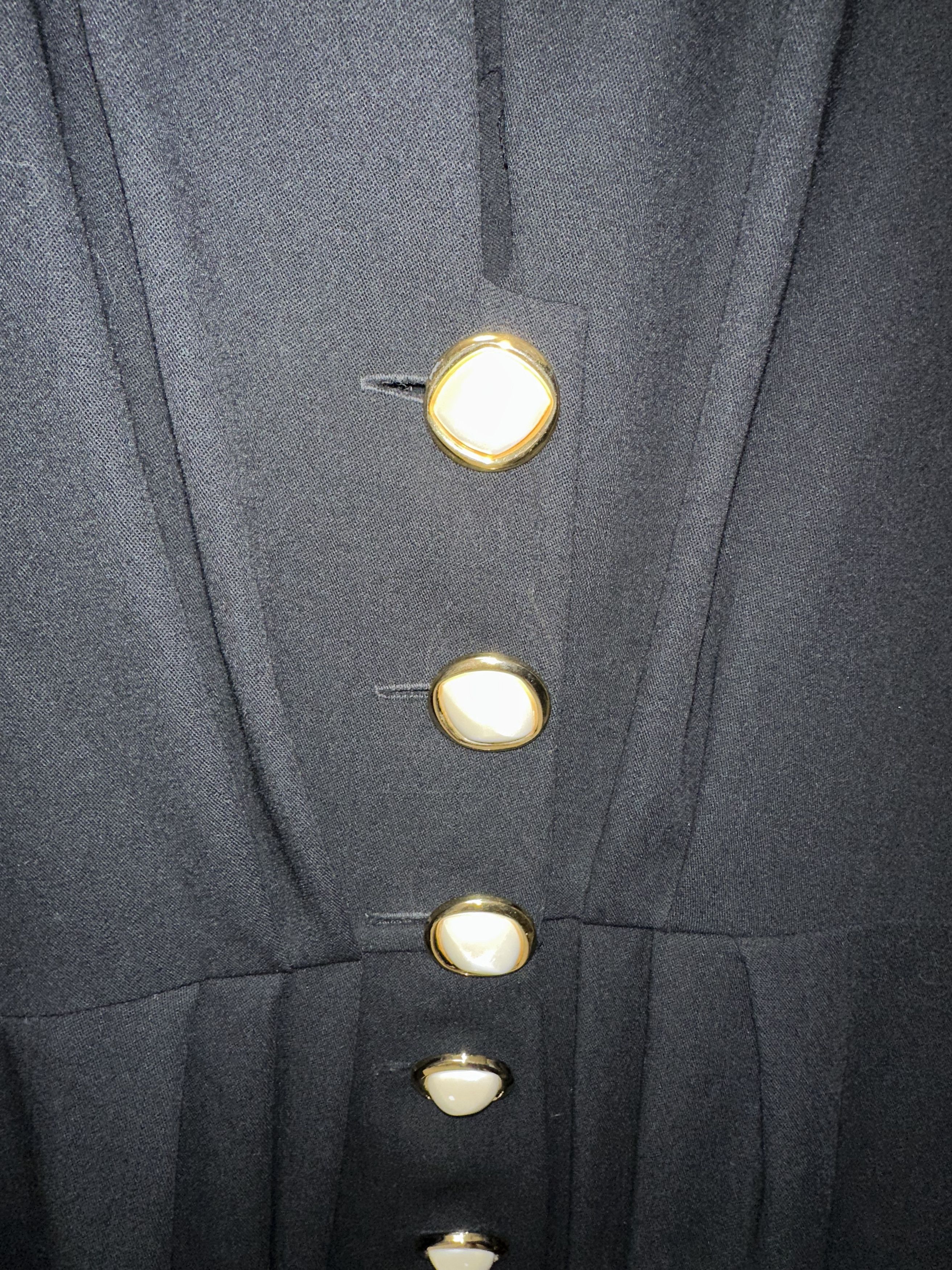 Vintage vintage French dress with beautiful buttons Therese faumaire Size M / US 6-8 / IT 42-44 - 3 Thumbnail