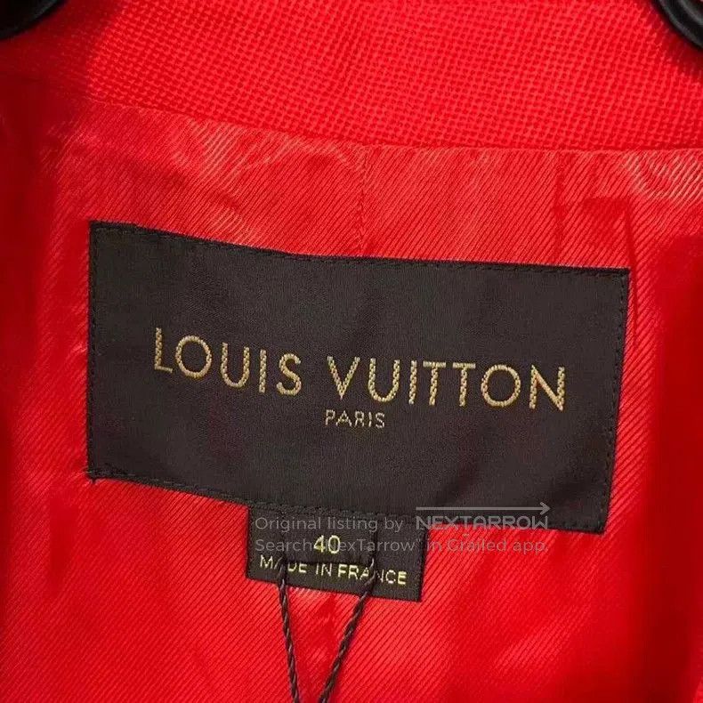 Louis Vuitton Louis Vuitton Ruffled Collar Double-Breasted Coat. Size US M / EU 48-50 / 2 - 4 Thumbnail