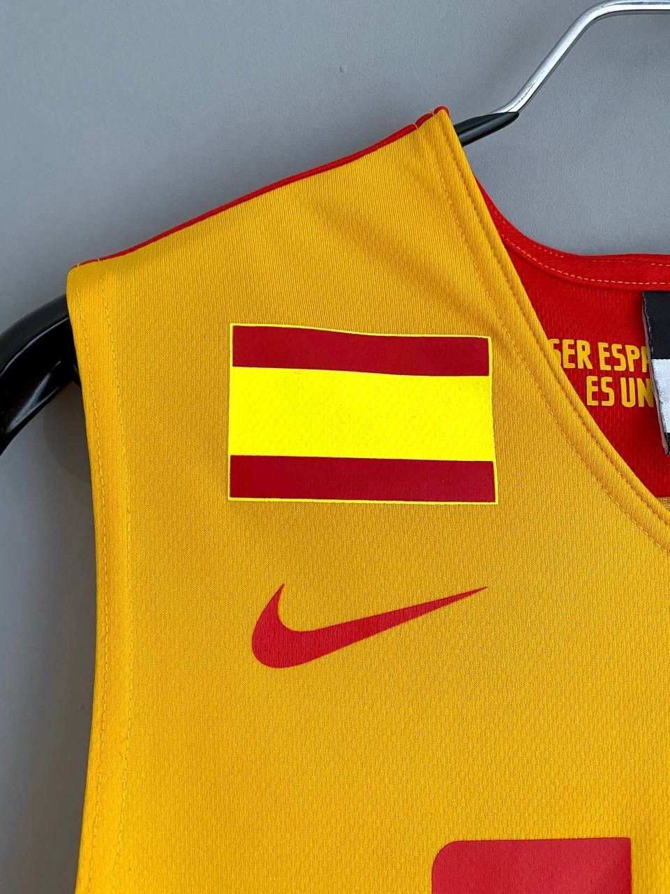 Nike Nike Spain Basketball Jersey "Eurobasket 2013" #12 LLULL, S Size US S / EU 44-46 / 1 - 11 Thumbnail