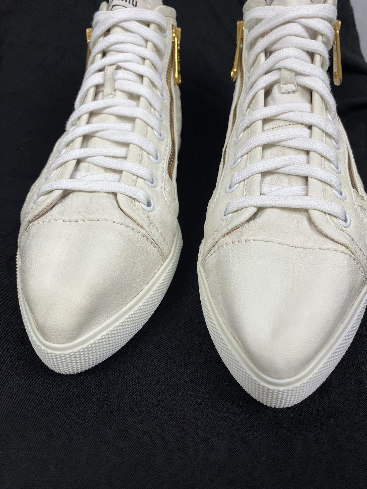 Miu Miu Miu Miu Pointed Toe White Leather Lace up High top Sneakers Size US 7 / IT 37 - 5 Thumbnail