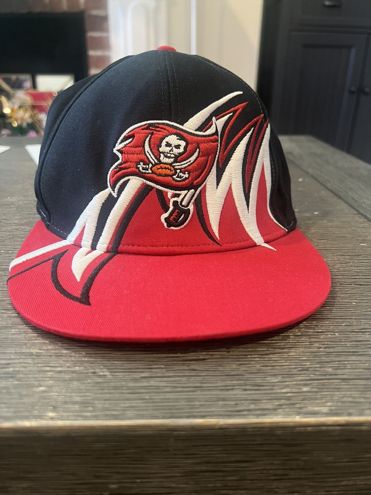 NFL Y2K Vintage NFL Buccaneers hat Size ONE SIZE - 1 Thumbnail