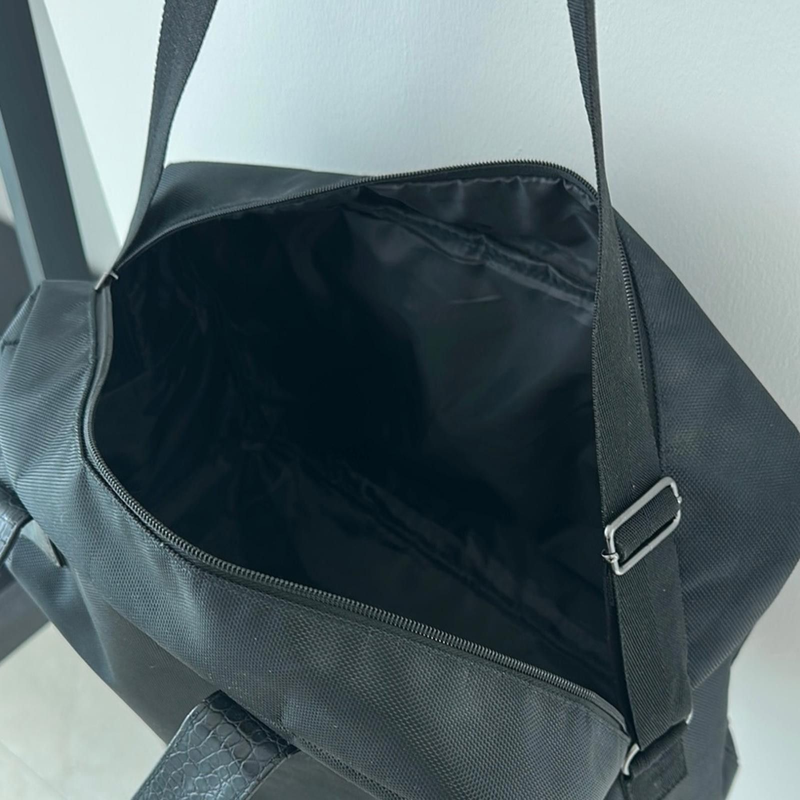 Jimmy Choo Jimmy Choo Black Messenger Bag with Adjustable Strap Size ONE SIZE - 4 Thumbnail
