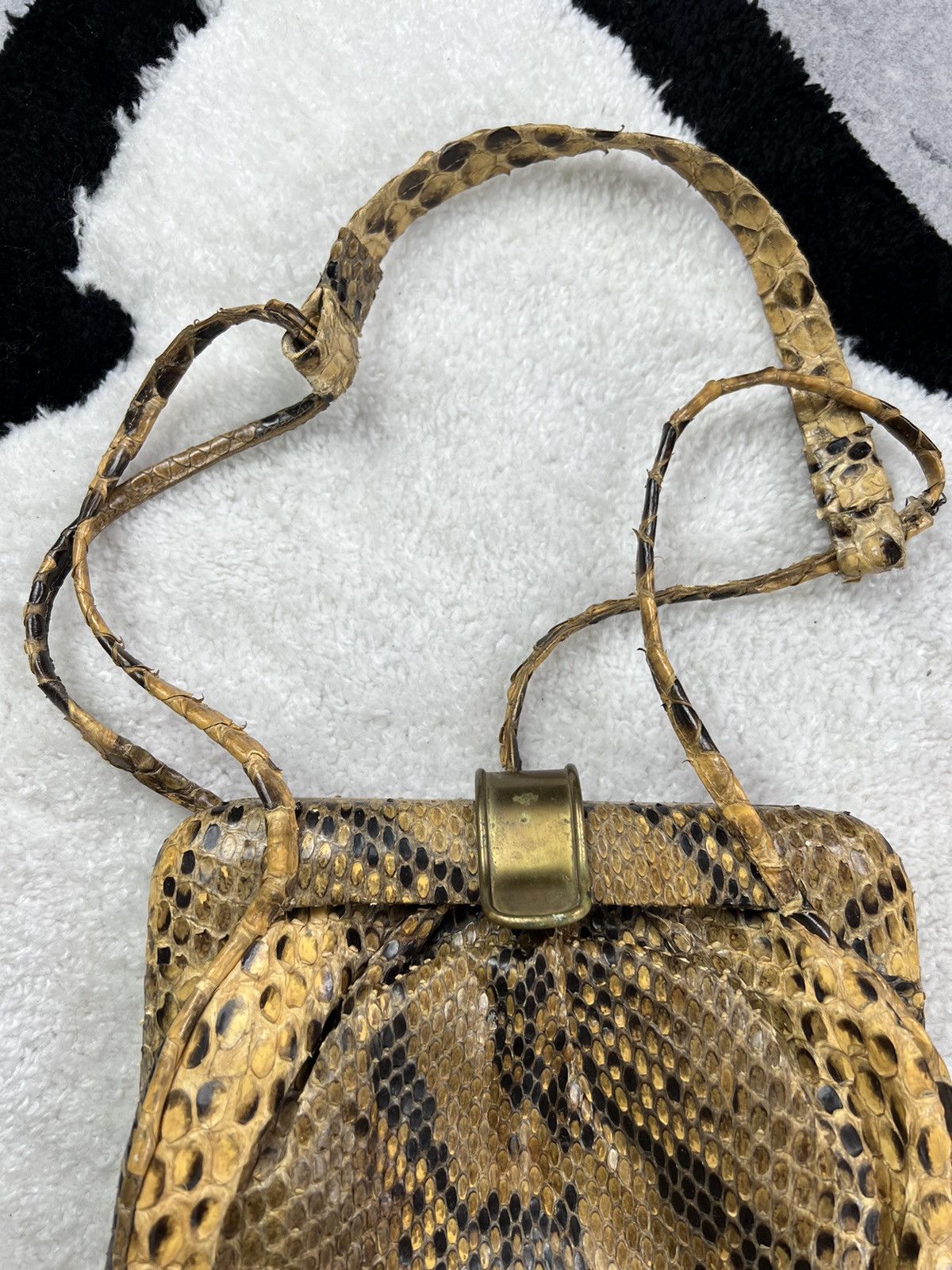 Leather Retro Vintage Antique Leather Snake Italy Shoulder Bag Size ONE SIZE - 2 Thumbnail